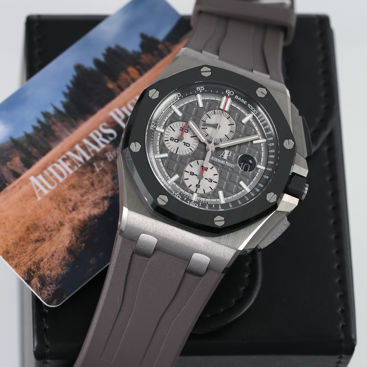 Audemars Piguet Royal Oak Offshore 26400IO.OO.A004CA.01 Thumbnail 6