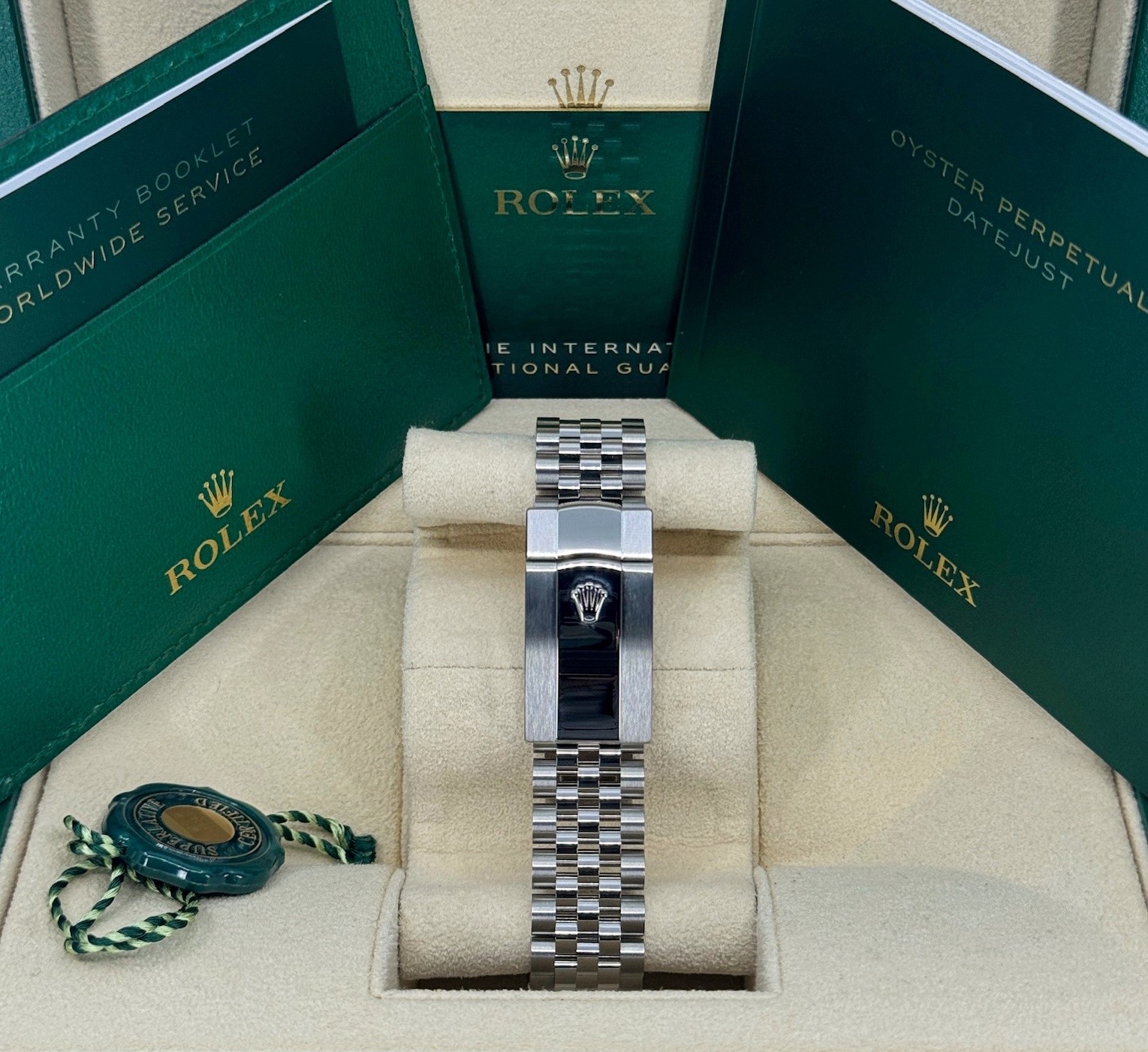 Rolex Datejust 41 126300 Thumbnail 3