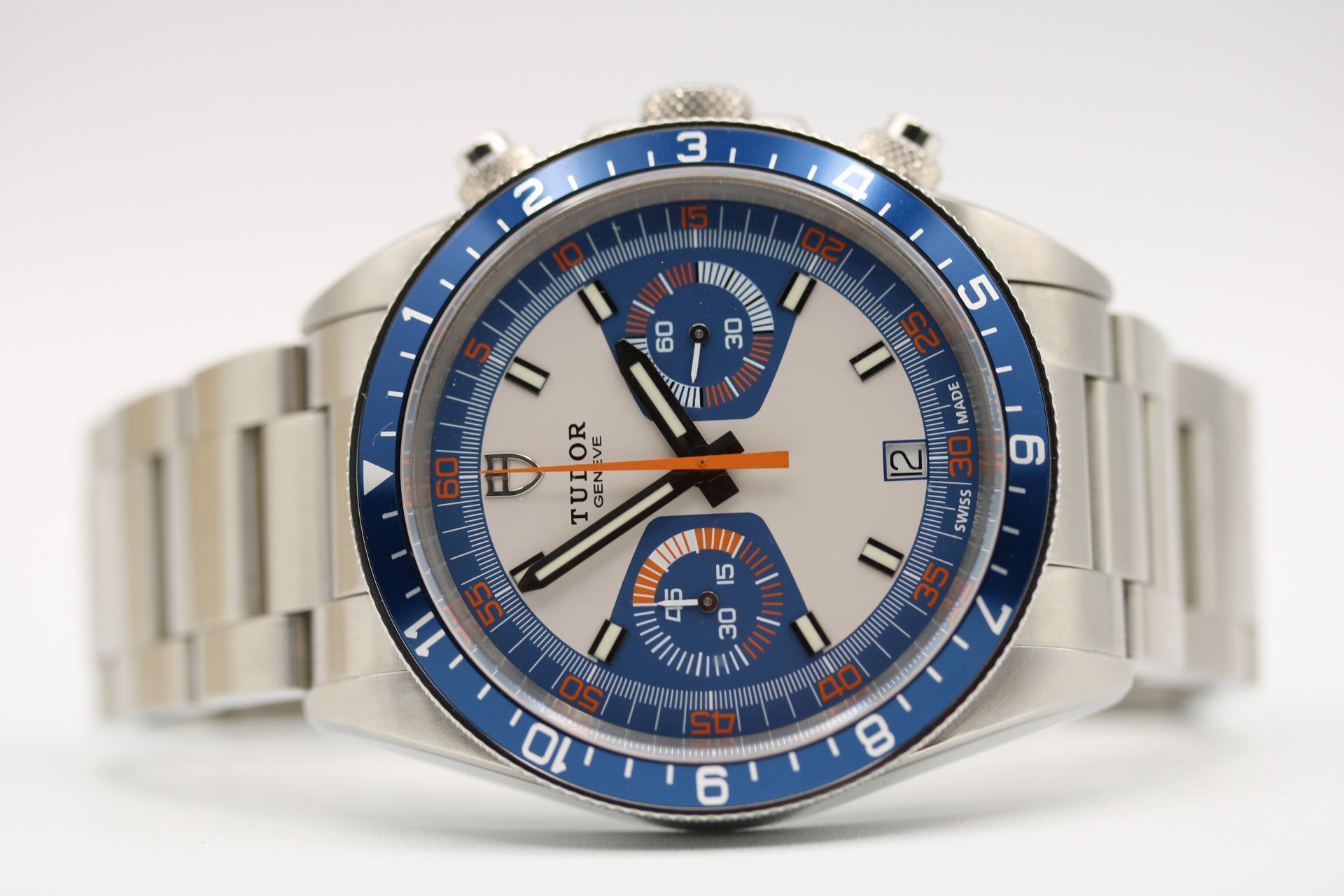 Tudor Heritage Chronograph M70330B-0004 Thumbnail 5