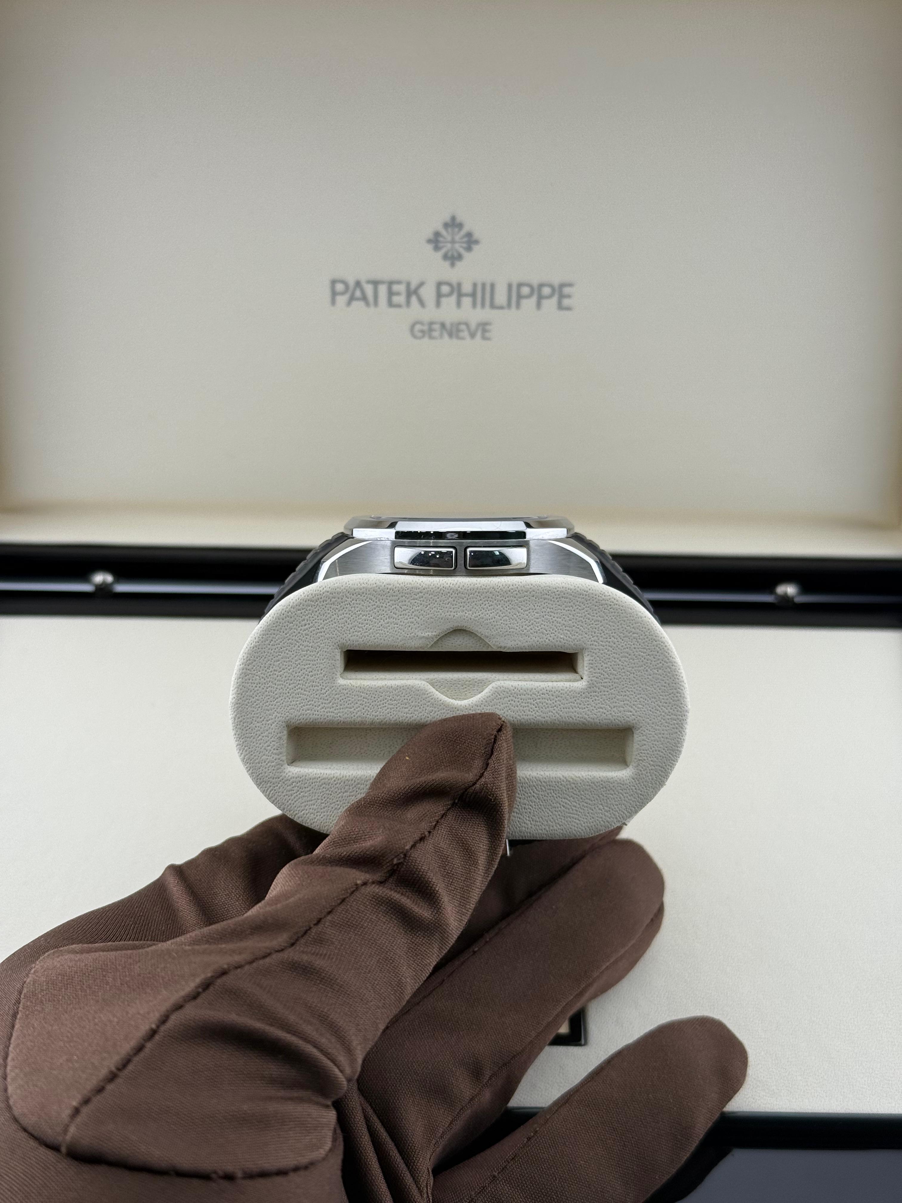 Patek Philippe Aquanaut 5164A-001 Thumbnail 3