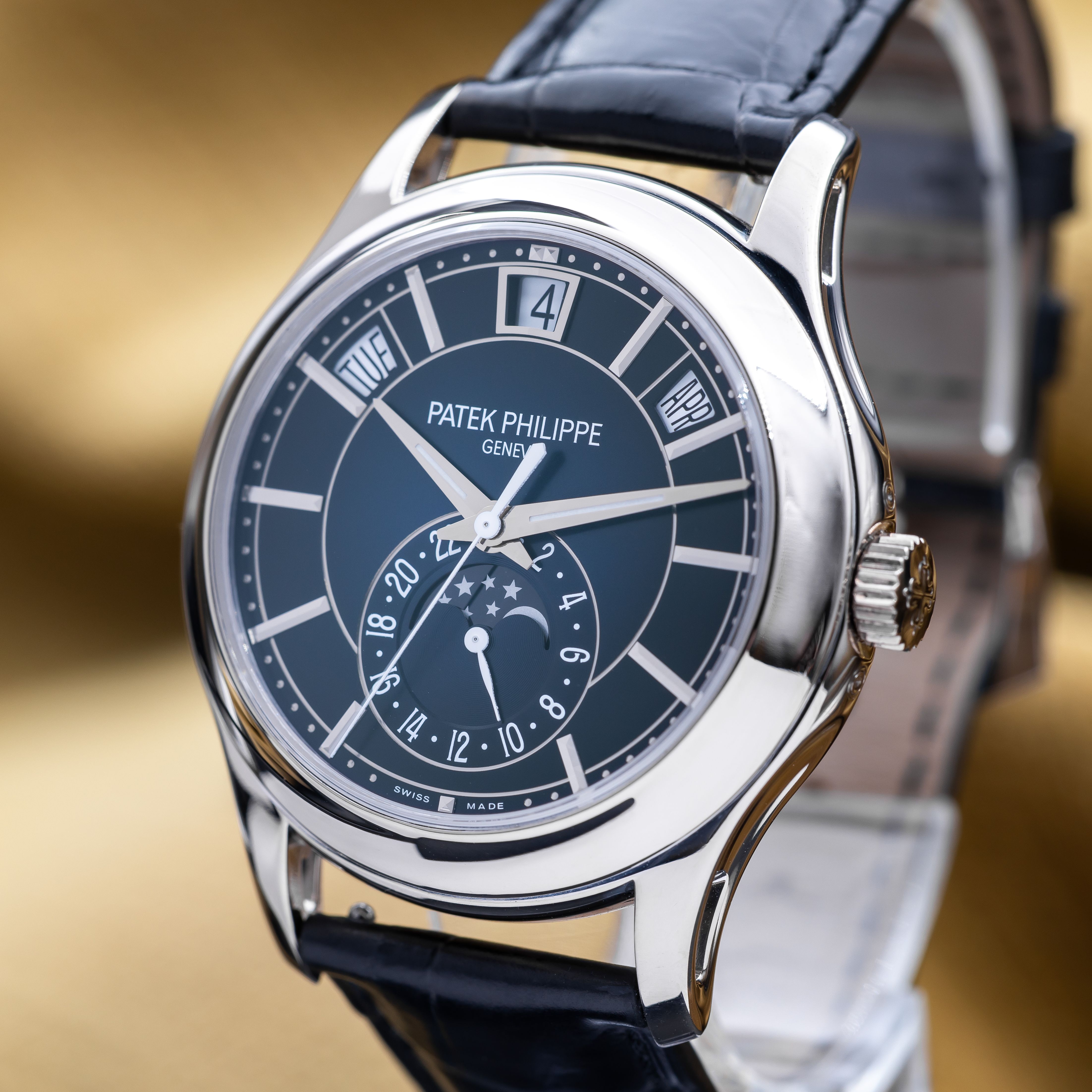 Patek Philippe Complications 5205G-013 Thumbnail 2