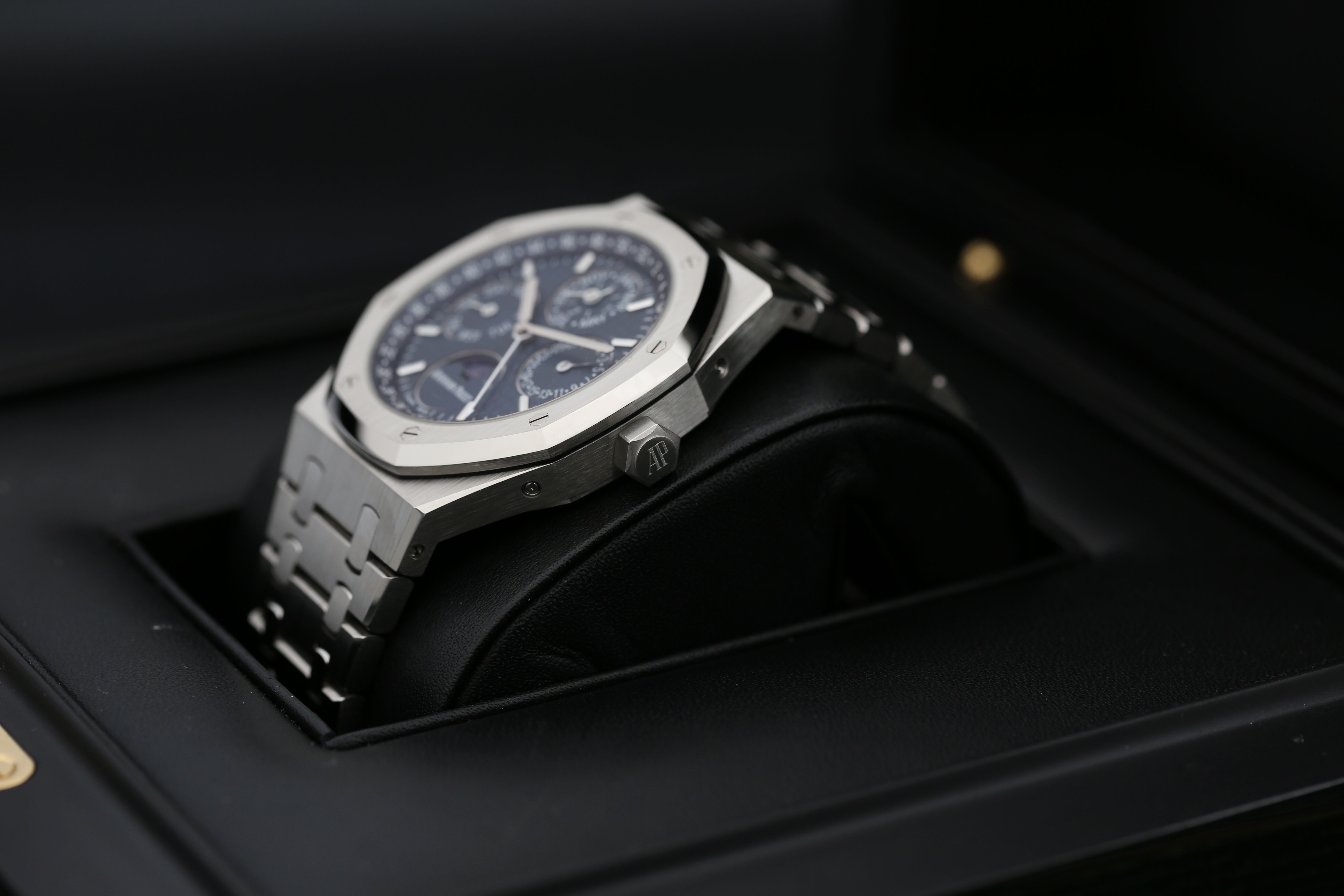 Audemars Piguet Royal Oak Perpetual Calendar 26574ST.OO.1220ST.02 Thumbnail 6