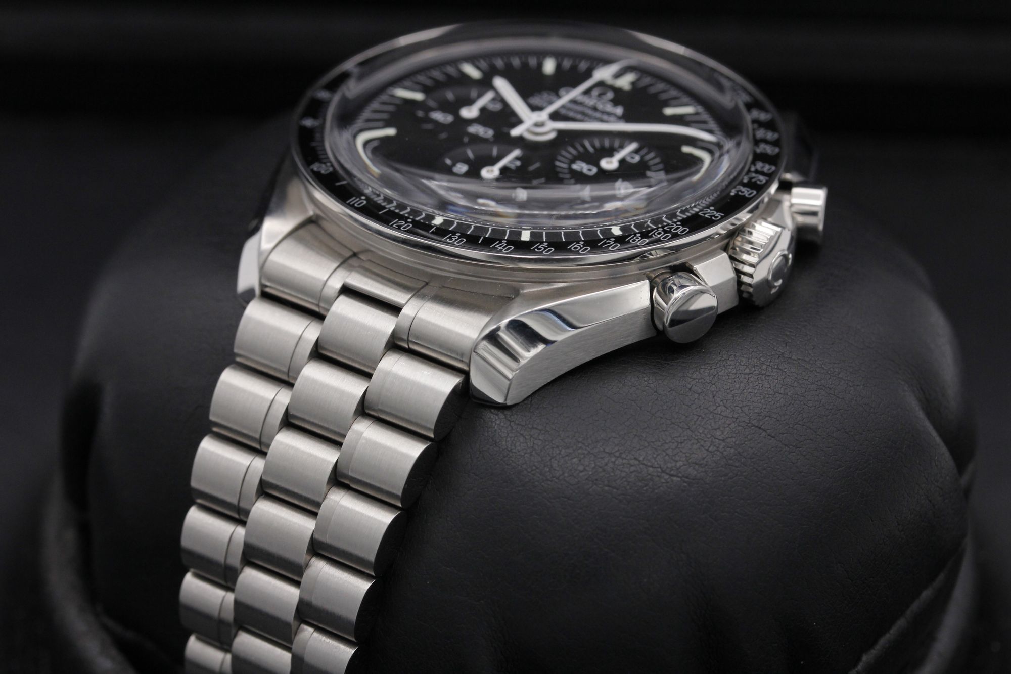Omega Speedmaster Moonwatch 310.32.42.50.01.001 Thumbnail 2