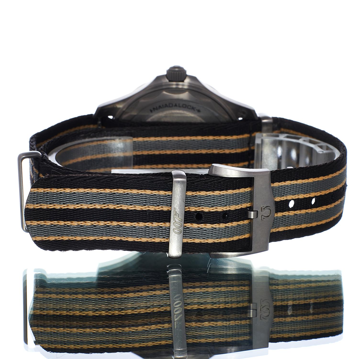 Omega Seamaster Diver 300m - James Bond Edition 210.92.42.20.01.001 Thumbnail 3