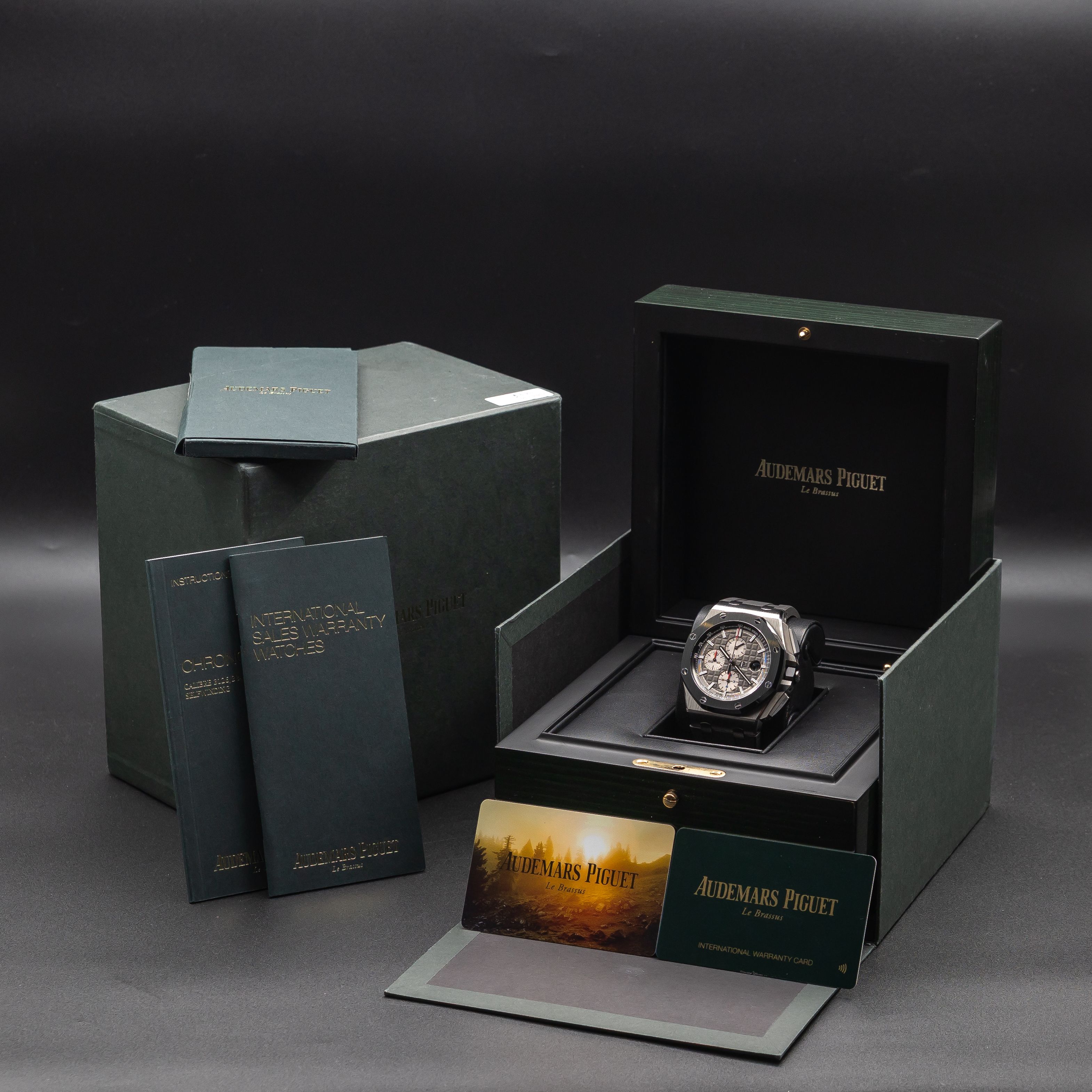 Audemars Piguet Royal Oak Offshore 26400IO.OO.A004CA.01 Thumbnail 5