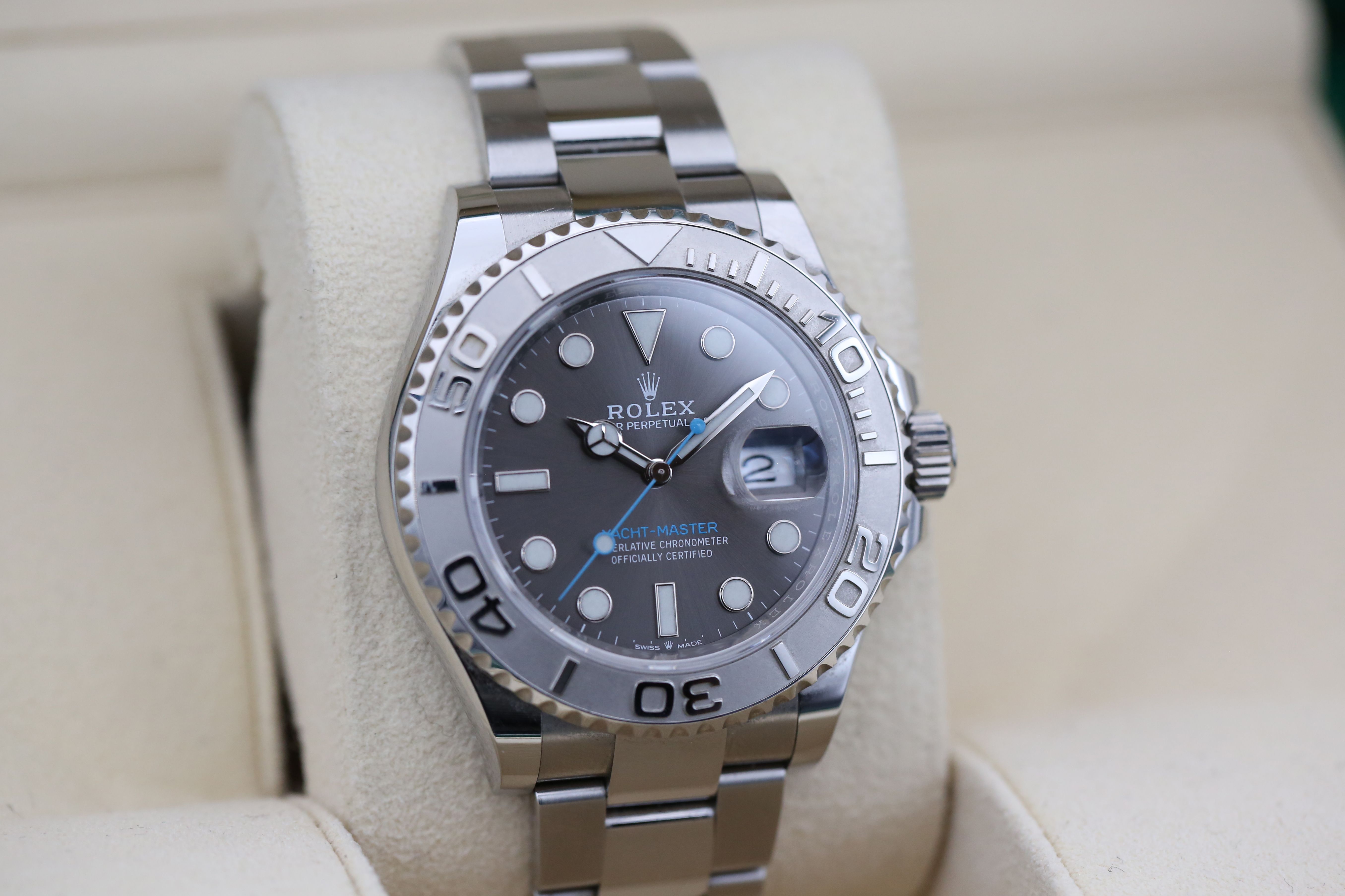 Rolex Yacht-Master 126622 Thumbnail 2