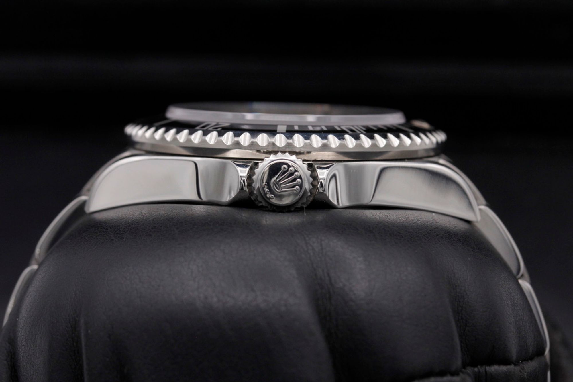 Rolex Sea-Dweller 16600 Thumbnail 3