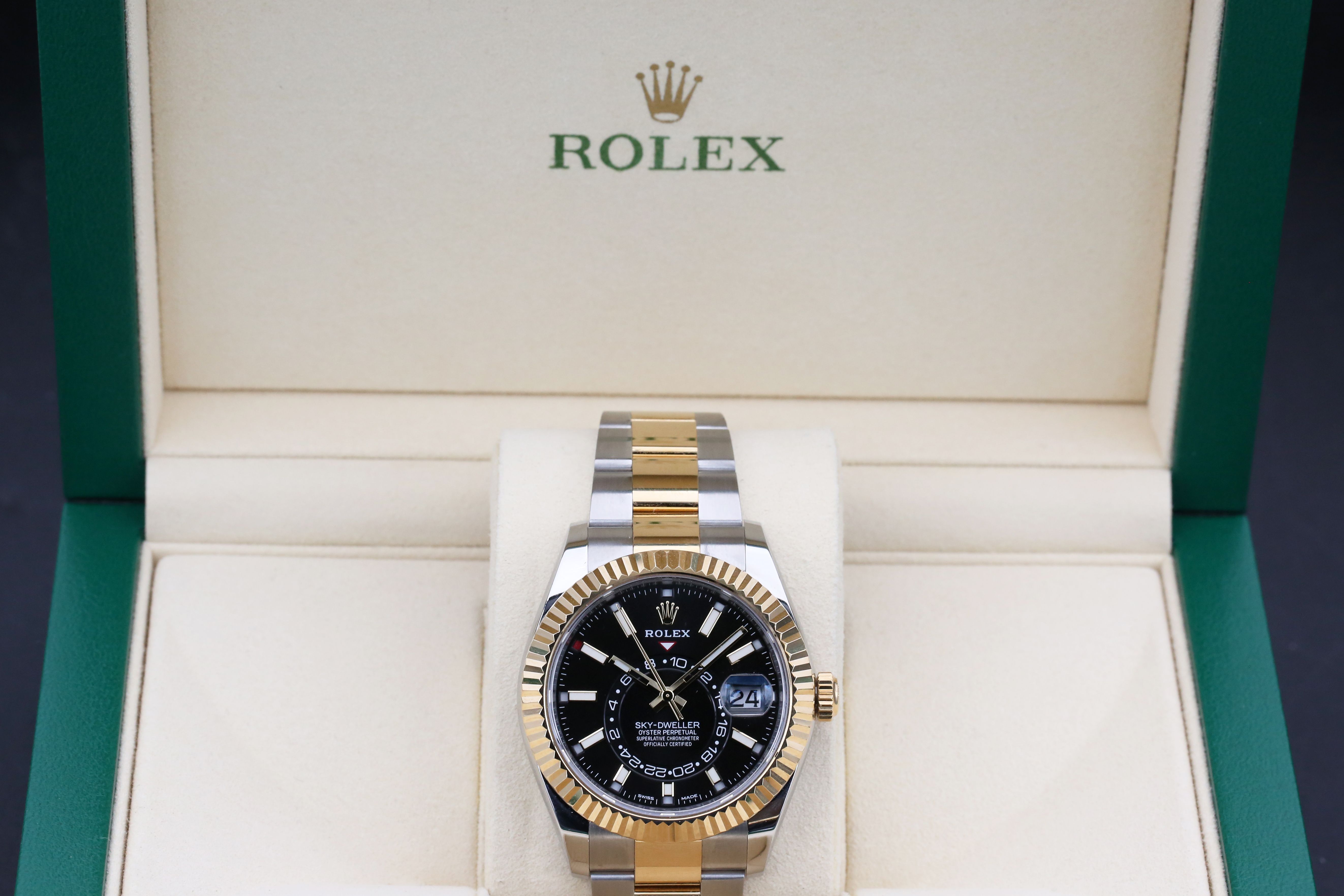 Rolex Sky-Dweller 326933 Thumbnail 4