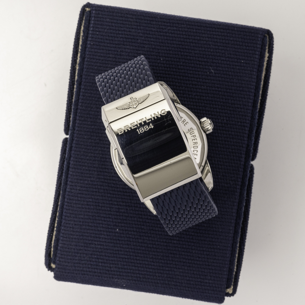 Breitling SuperOcean Heritage B20 Automatic 42 UB2010 Thumbnail 3