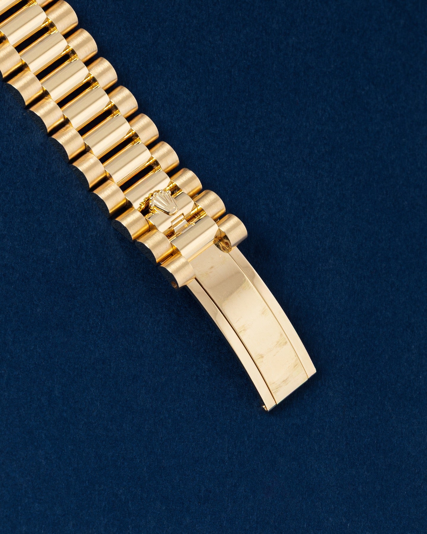 Rolex Day-Date 40 228238 Thumbnail 3