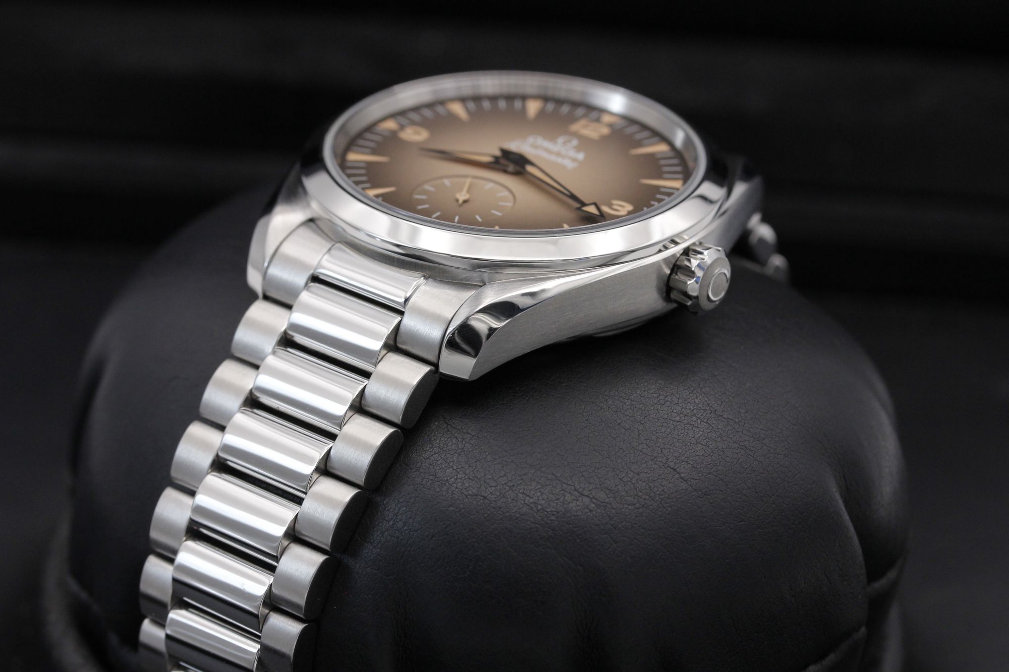 Omega Seamaster Railmaster 235.10.38.20.13.001 Thumbnail 2