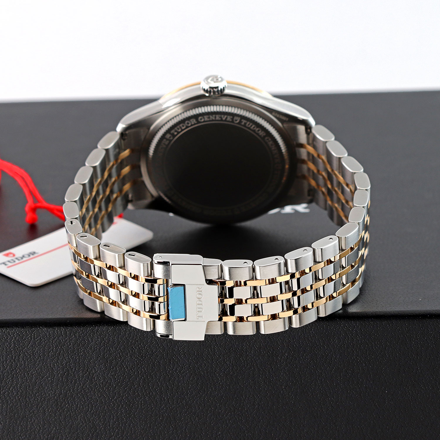 Tudor 1926 M91551-0009 Thumbnail 4