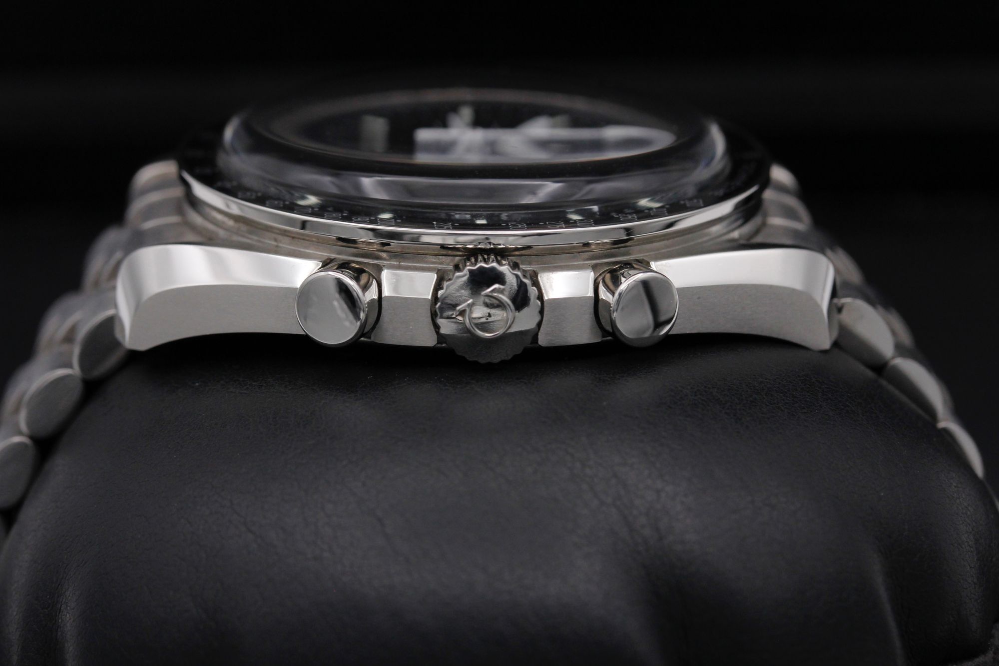 Omega Speedmaster Moonwatch Professional 310.30.42.50.01.001 Thumbnail 3