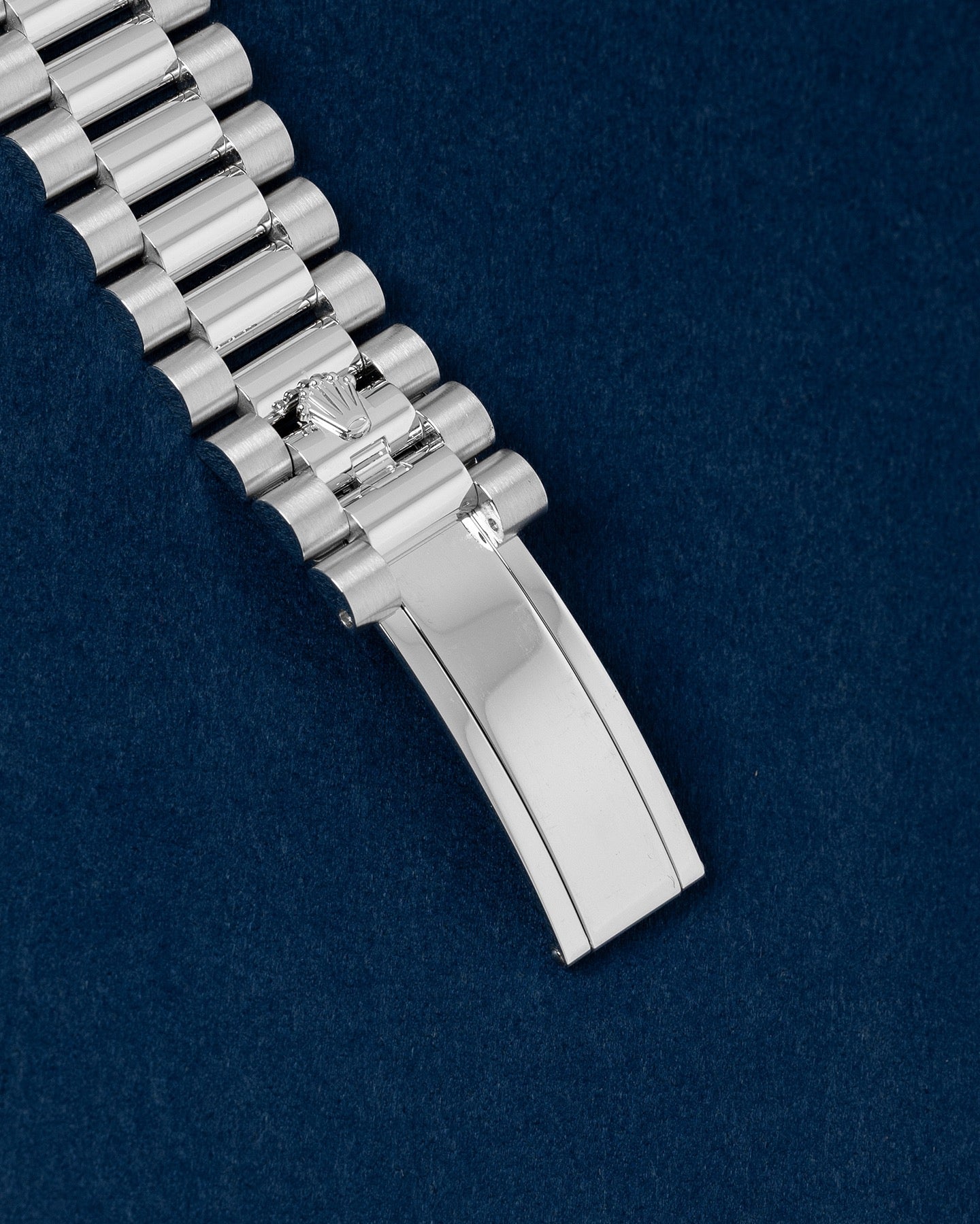 Rolex Day-Date 40 228236 Thumbnail 3