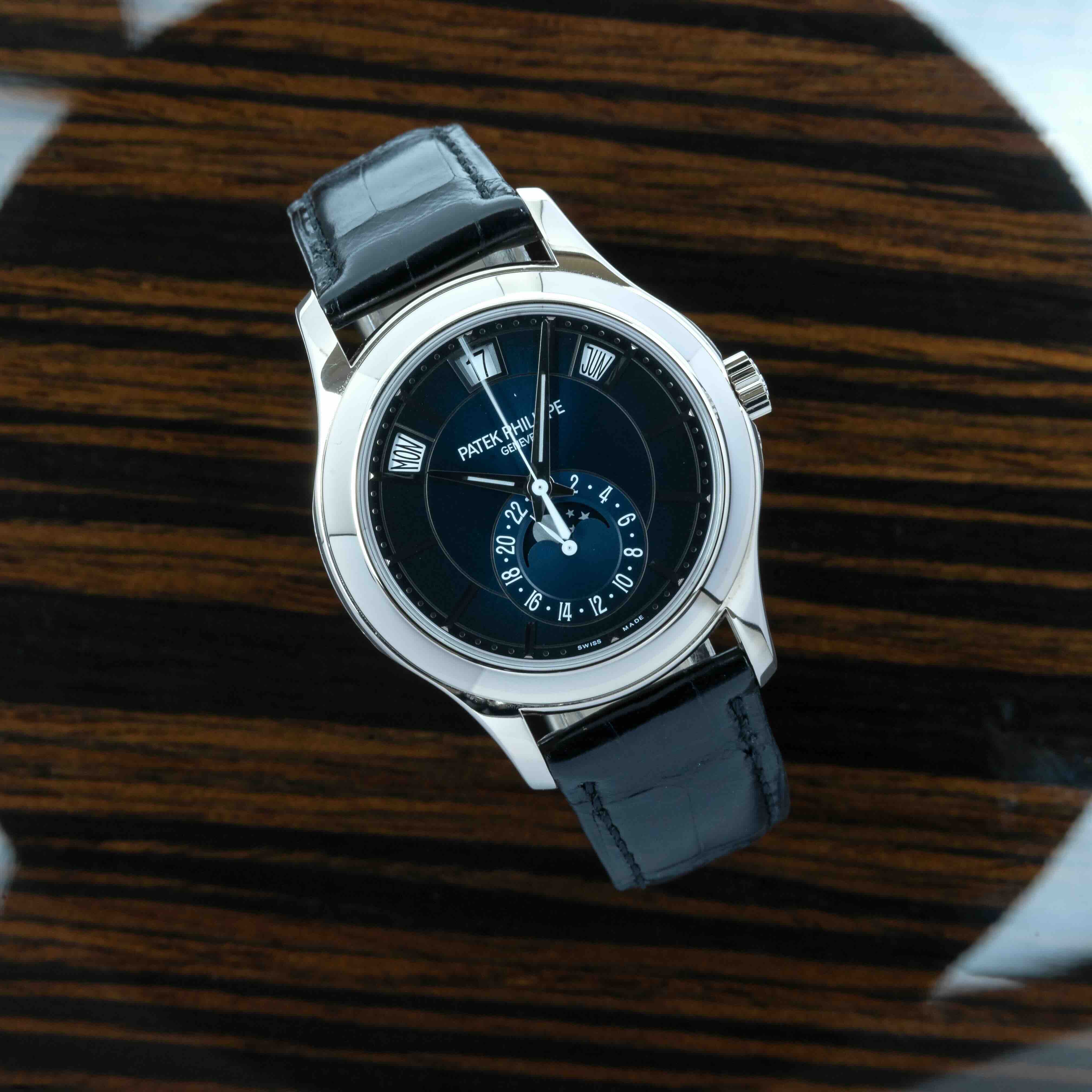 Patek Philippe Complications 5205G-013 Thumbnail 7