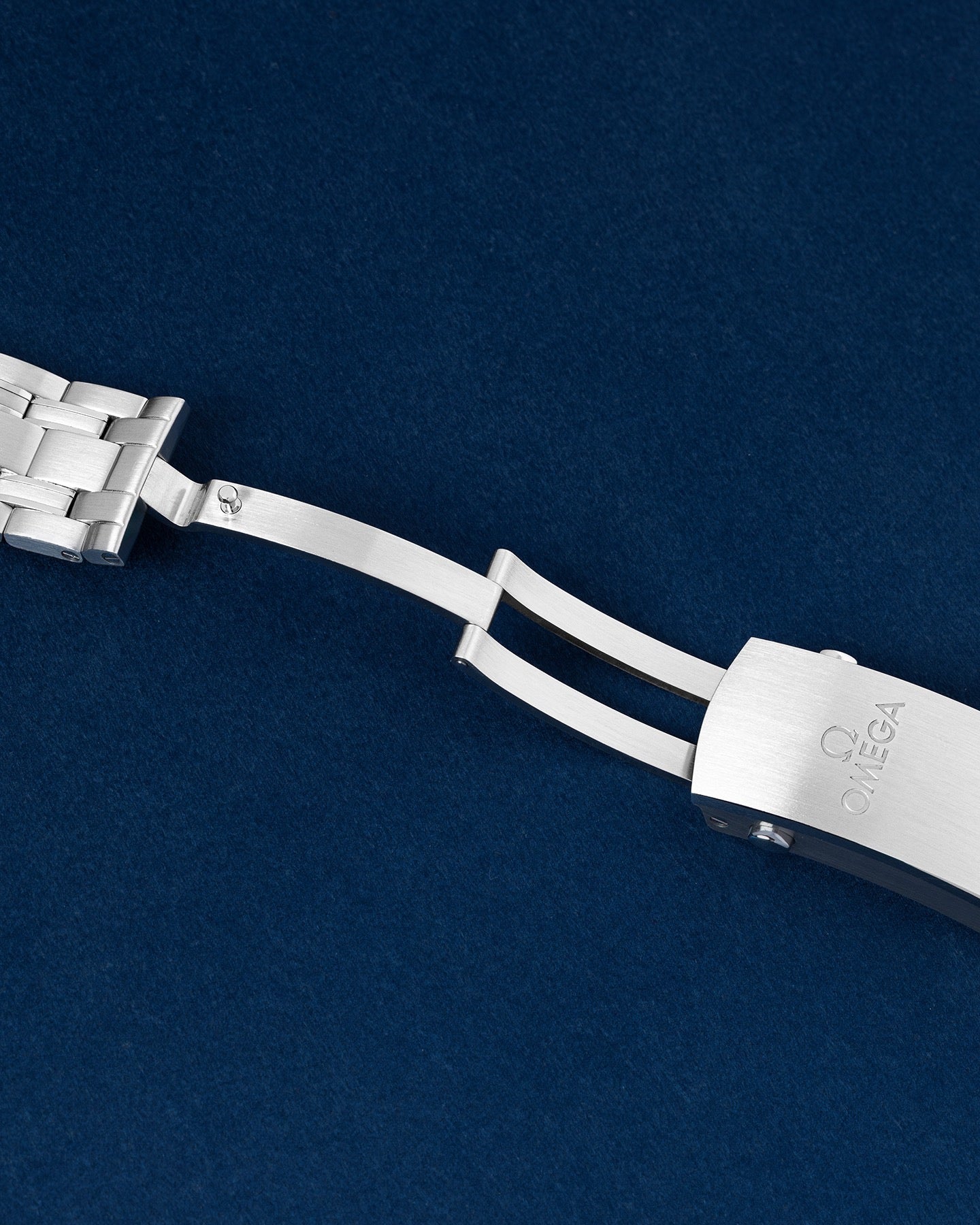 Omega Seamaster Diver 300m 210.30.42.20.01.001 Thumbnail 4