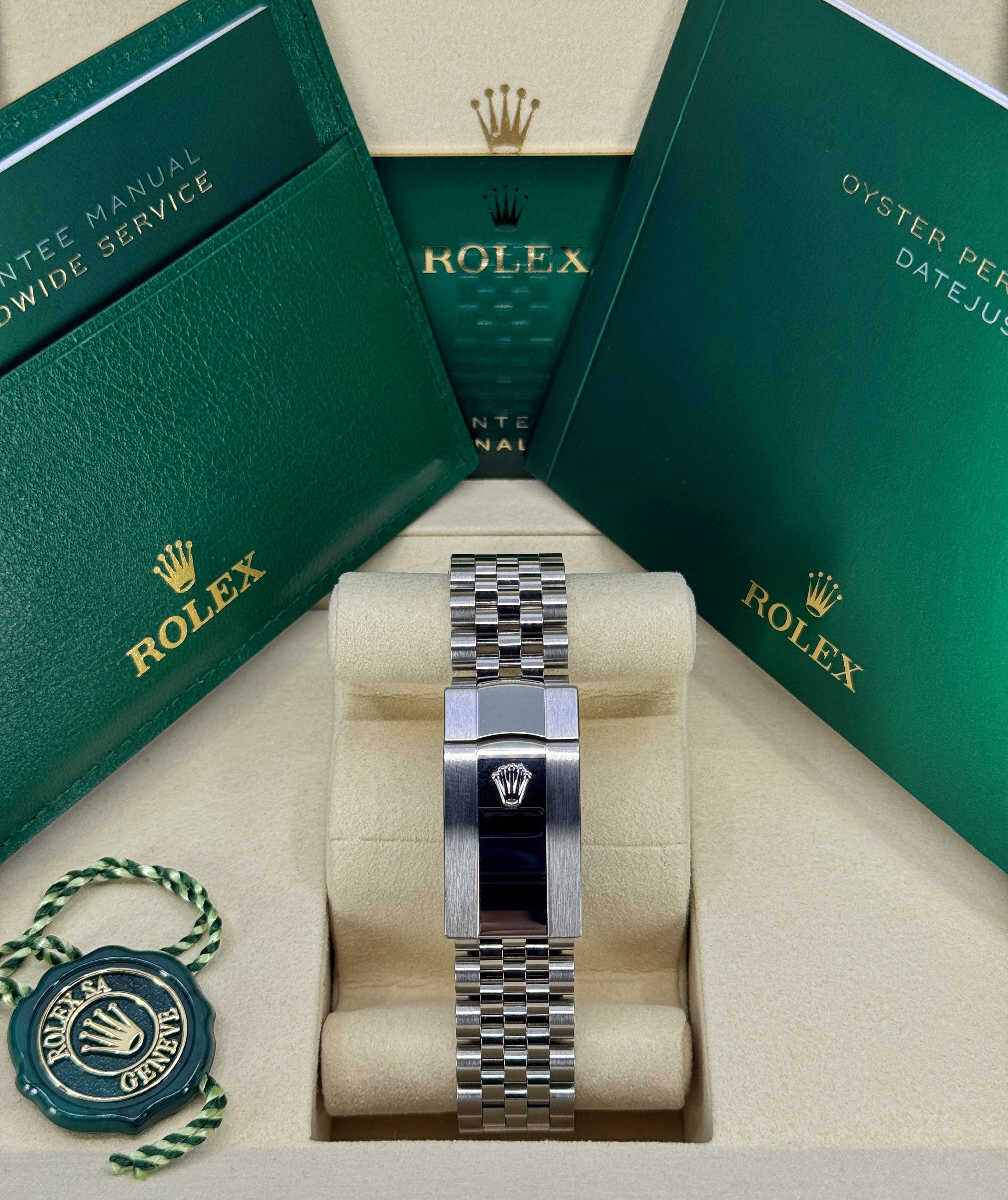 Rolex Datejust 41 126334 Thumbnail 3