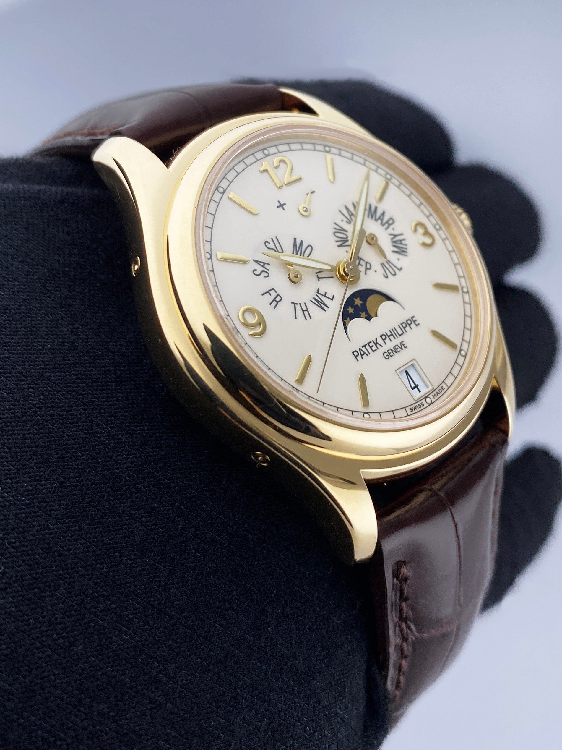 Patek Philippe Complications 5146J-001 Thumbnail 3