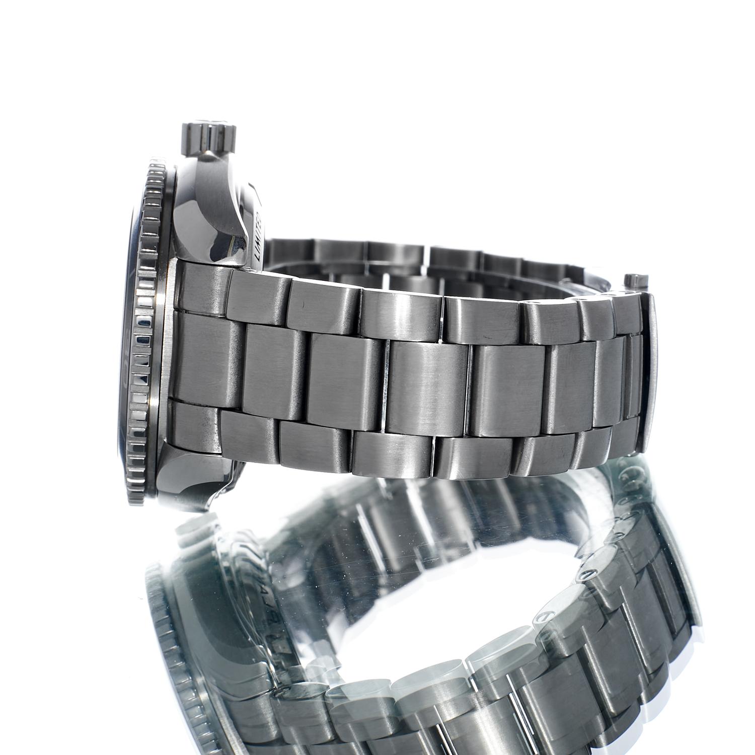 Omega Planet Ocean 232.30.42.21.01.004 Thumbnail 2