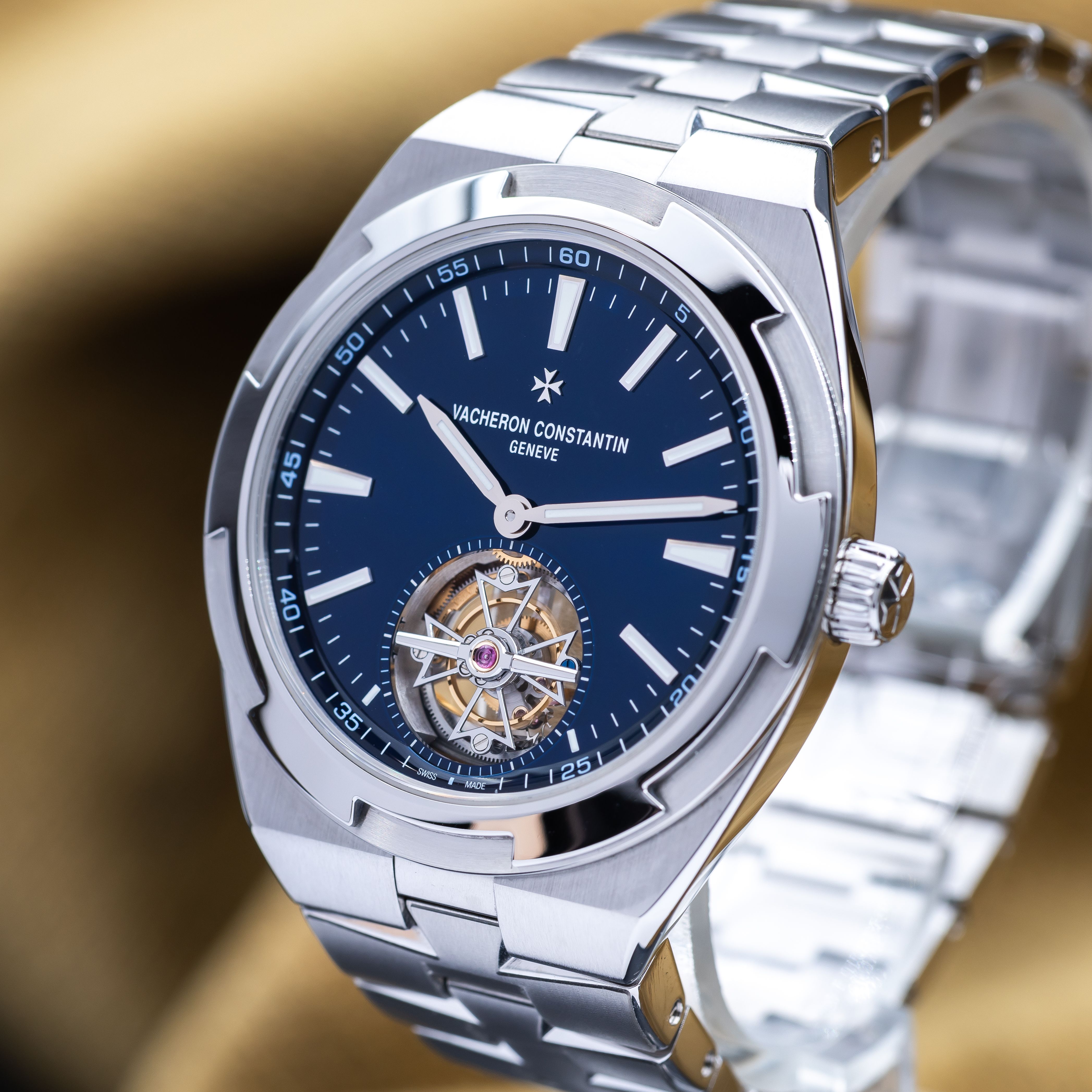 Vacheron Constantin Overseas 6000V/110A-B544 Thumbnail 2