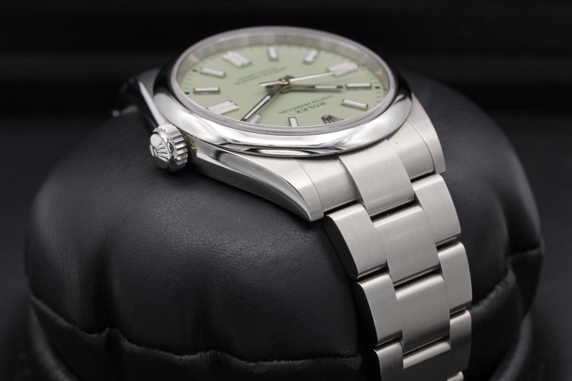 Rolex Oyster Perpetual 41 134300 Thumbnail 4
