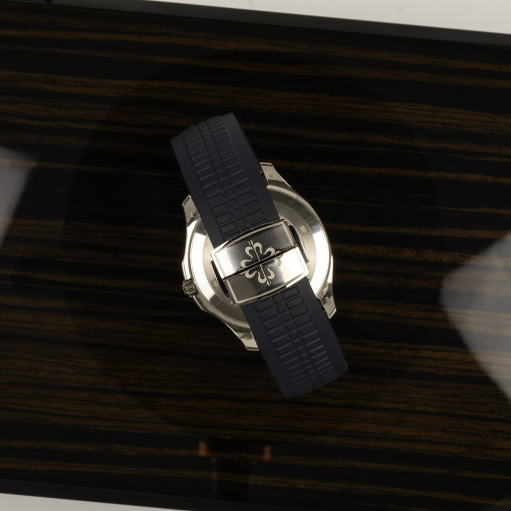 Patek Philippe Aquanaut 5168G-001 Thumbnail 3