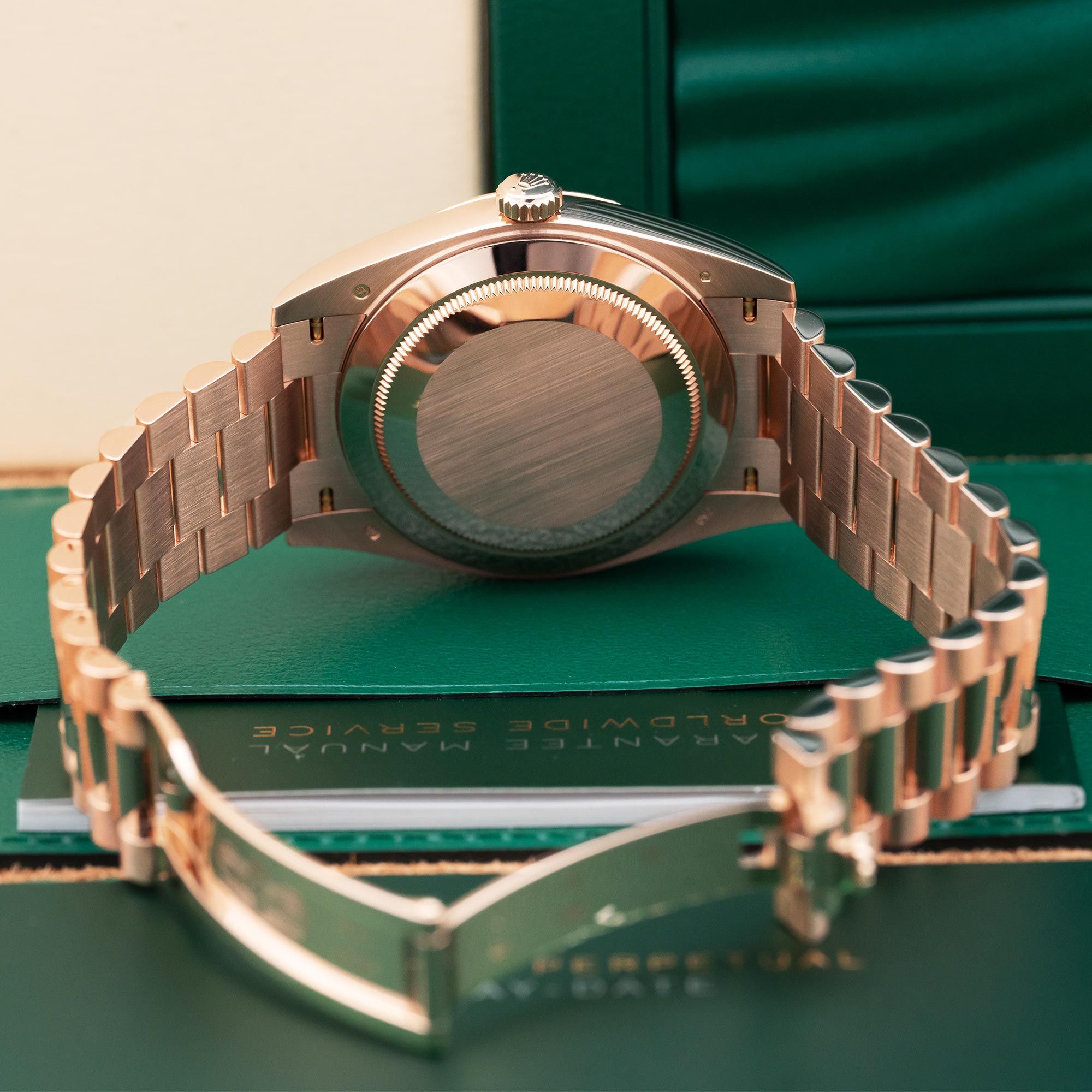 Rolex Day-Date 40 228235 Thumbnail 4