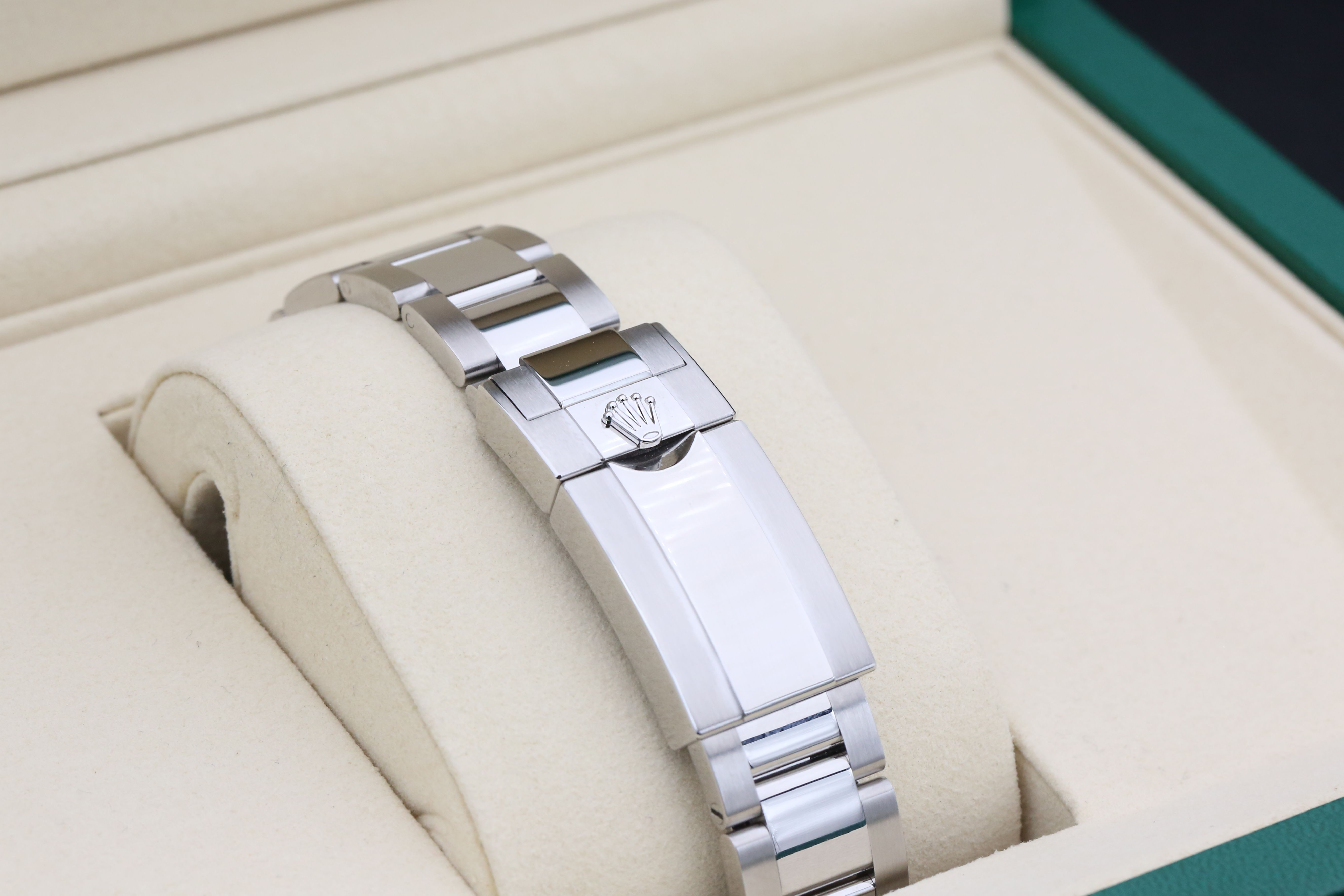 Rolex Daytona 126500 LN Thumbnail 3