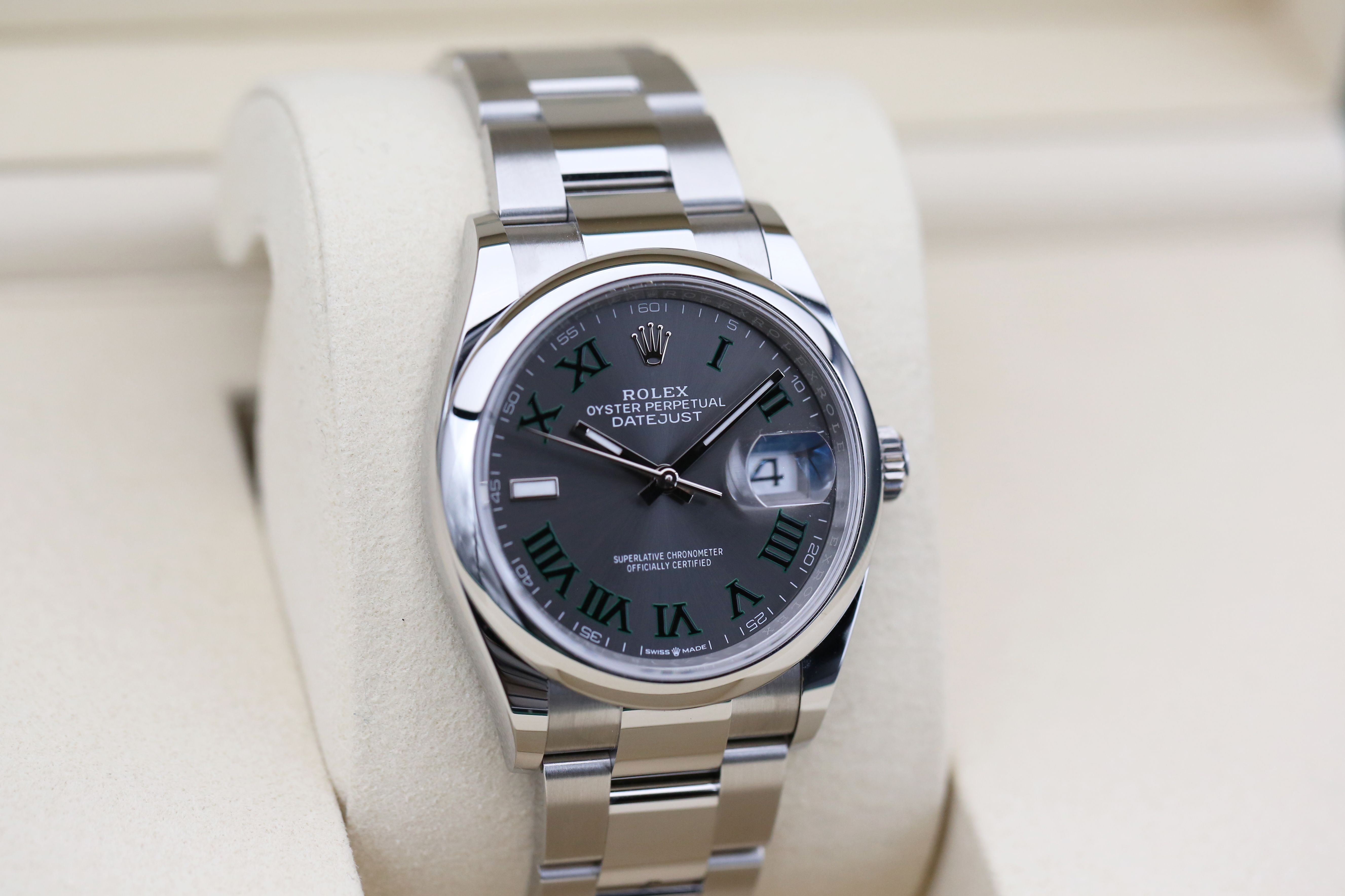 Rolex Datejust 126200 Thumbnail 2