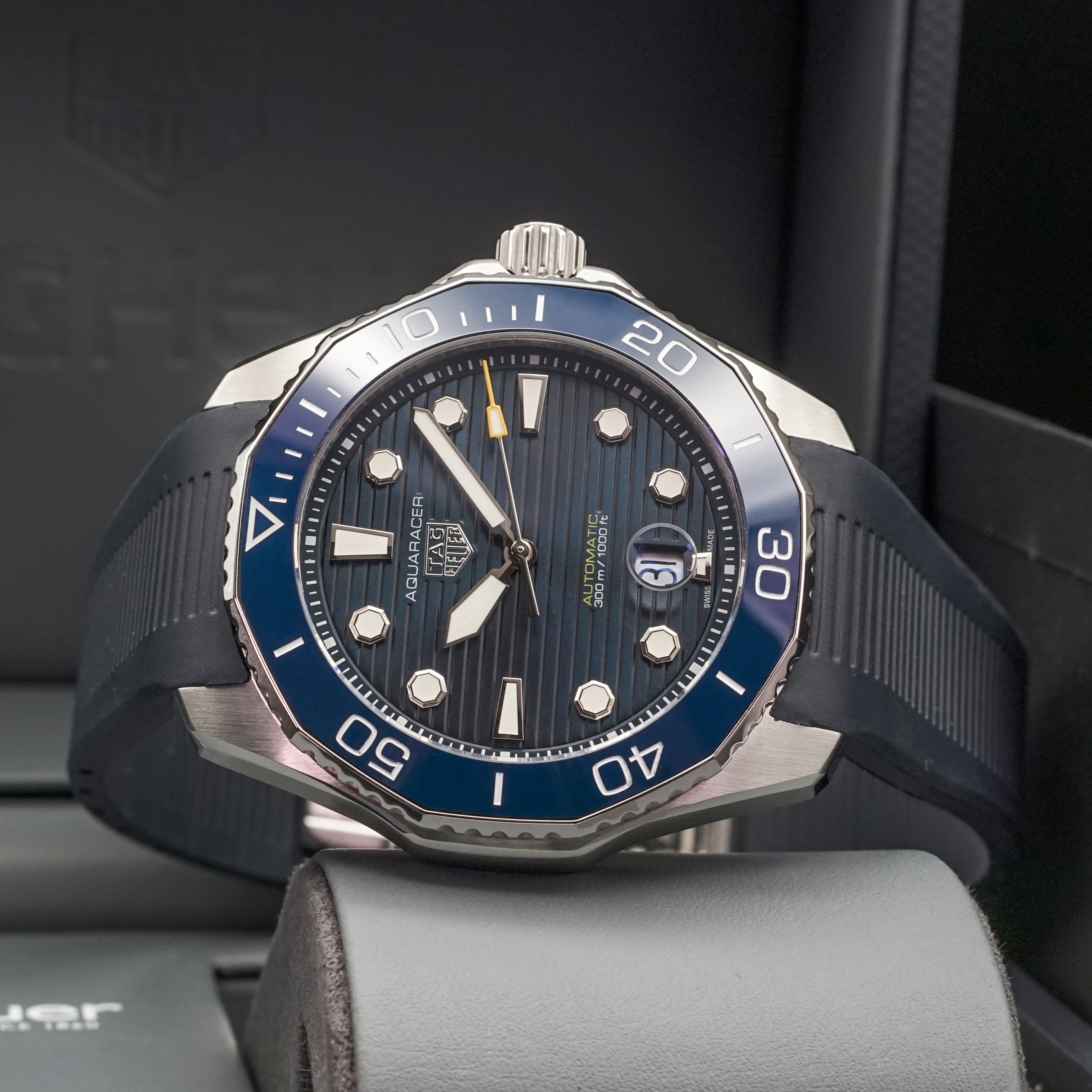 Tag Heuer Aquaracer WBP201B.FT6198 Thumbnail 2