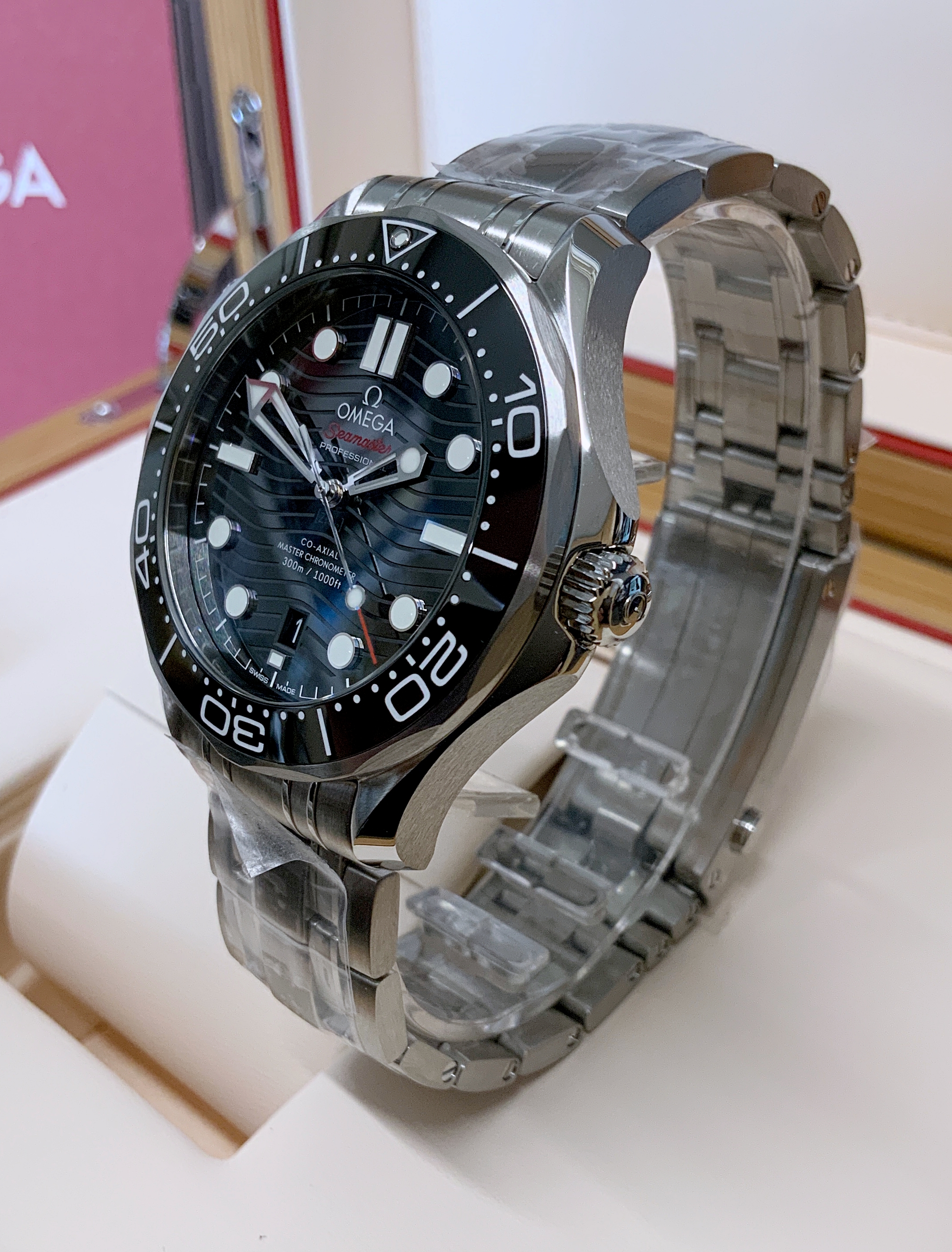 Omega Seamaster Diver 300m 210.30.42.20.01.001 Thumbnail 2