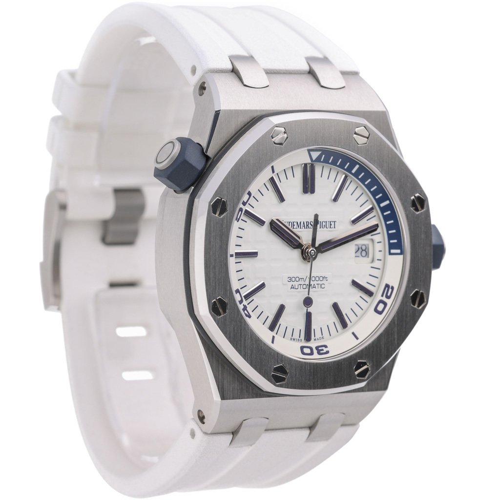 Audemars Piguet Royal Oak Offshore 15710ST.OO.A010CA.01 Thumbnail 2