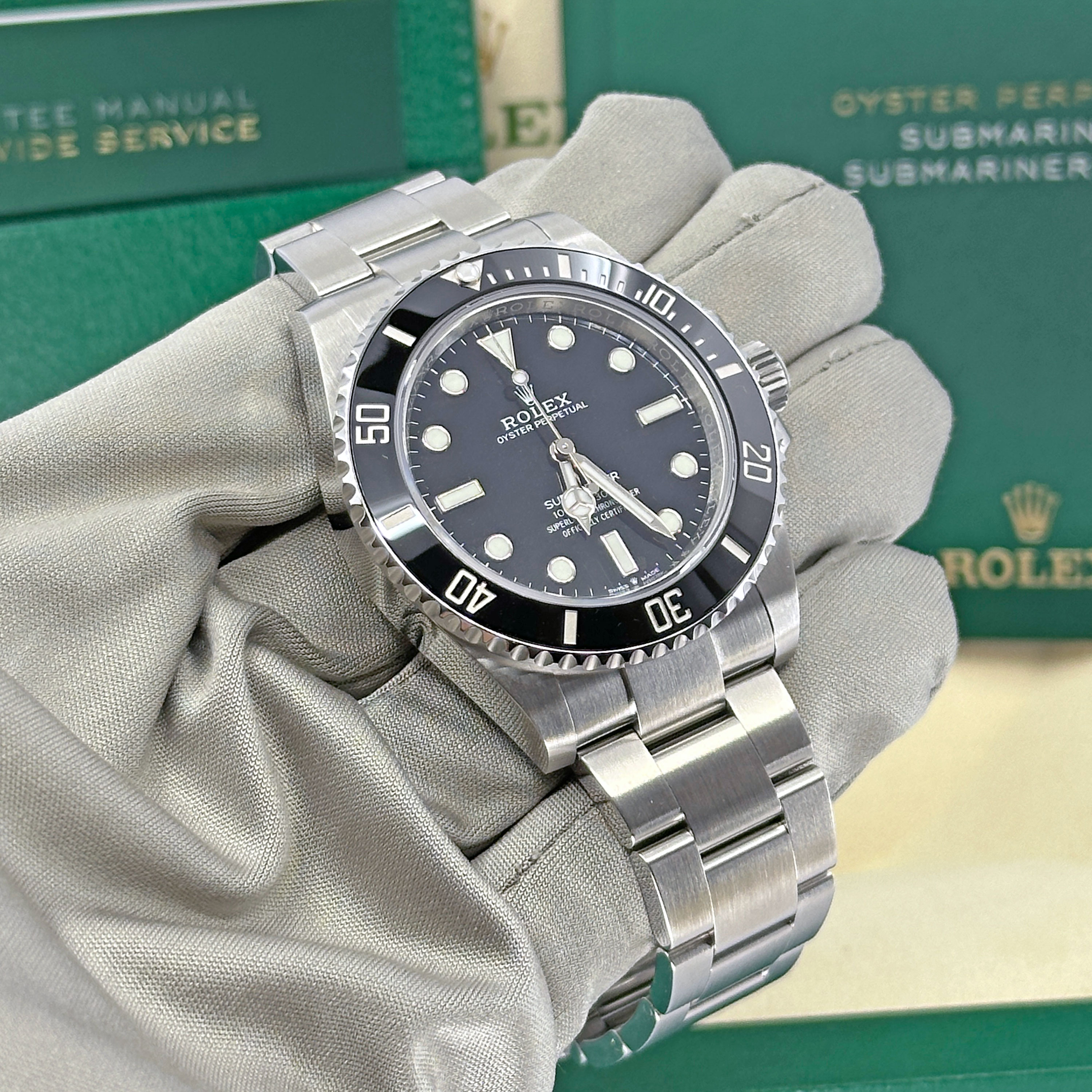 Rolex Submariner 124060 Thumbnail 5