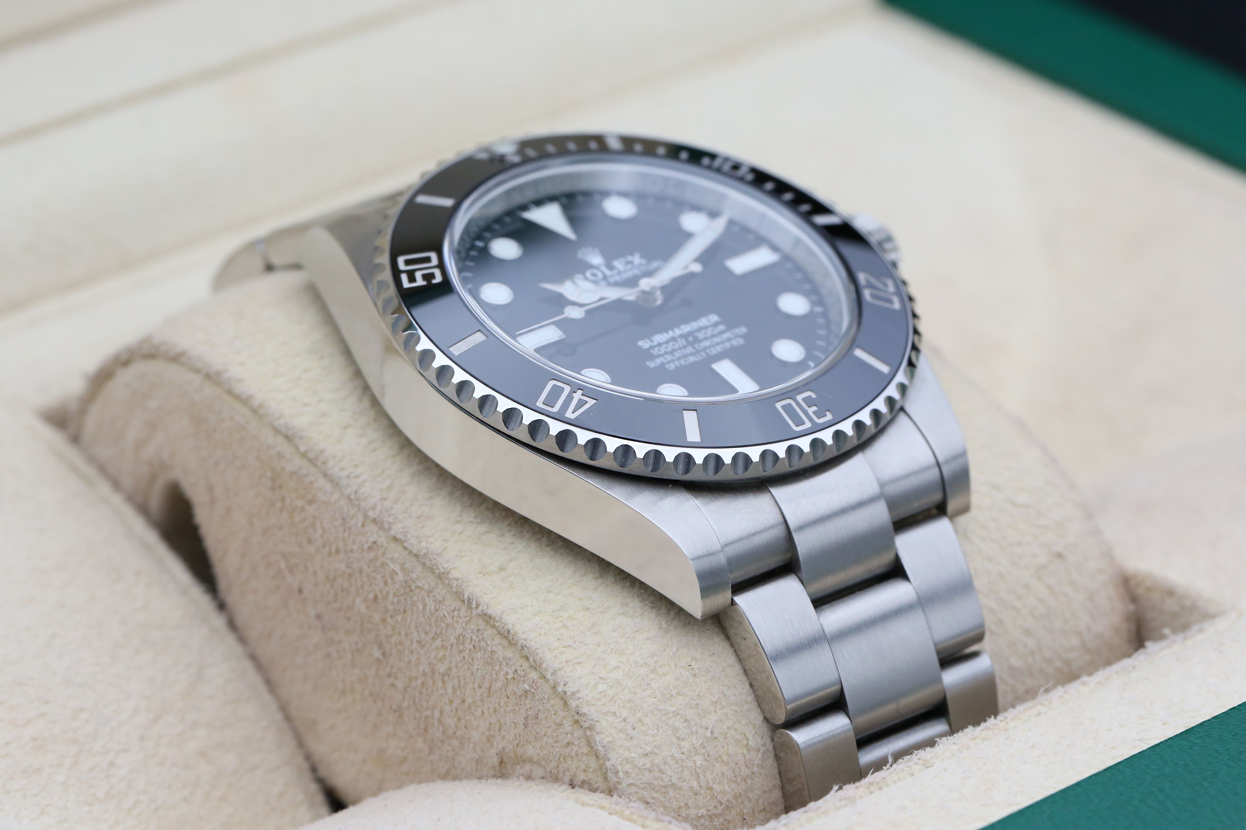 Rolex Submariner 124060 Thumbnail 7