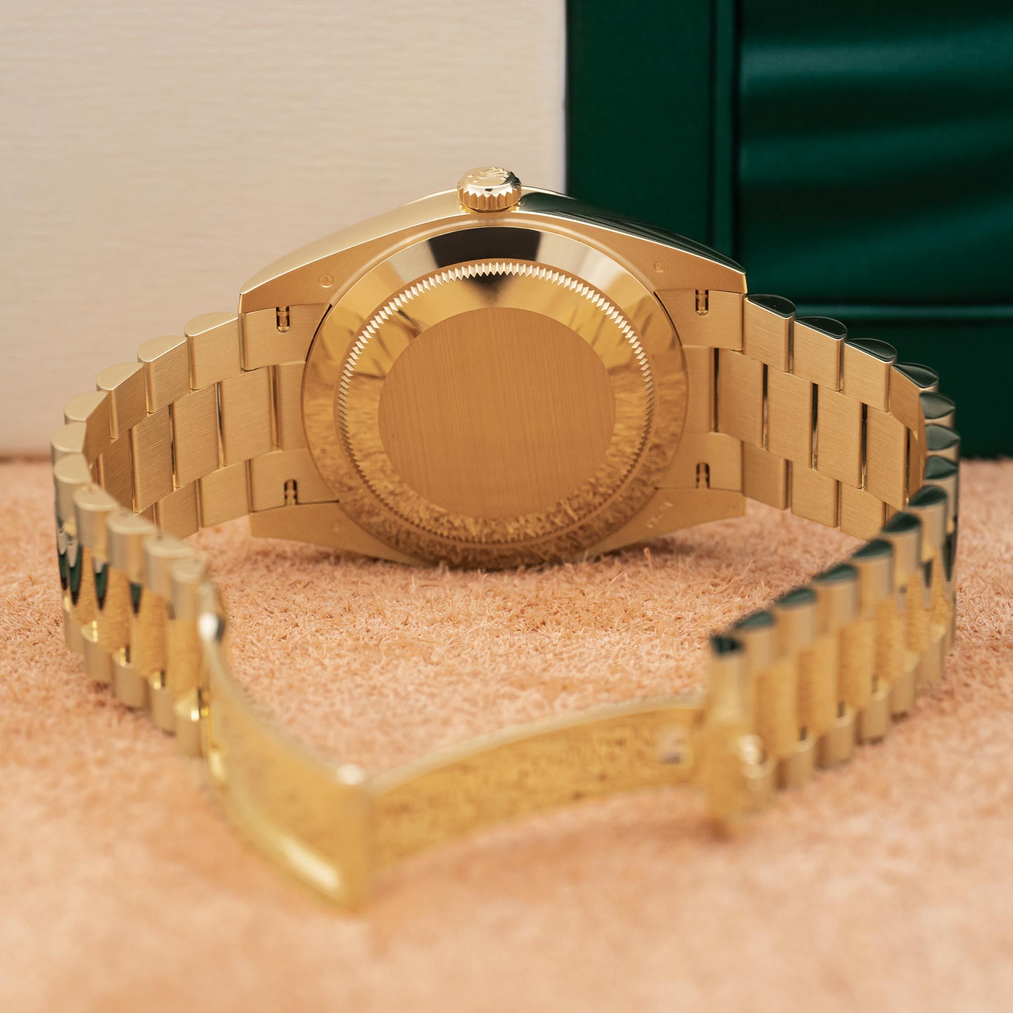 Rolex Day-Date 40 228238 Thumbnail 4