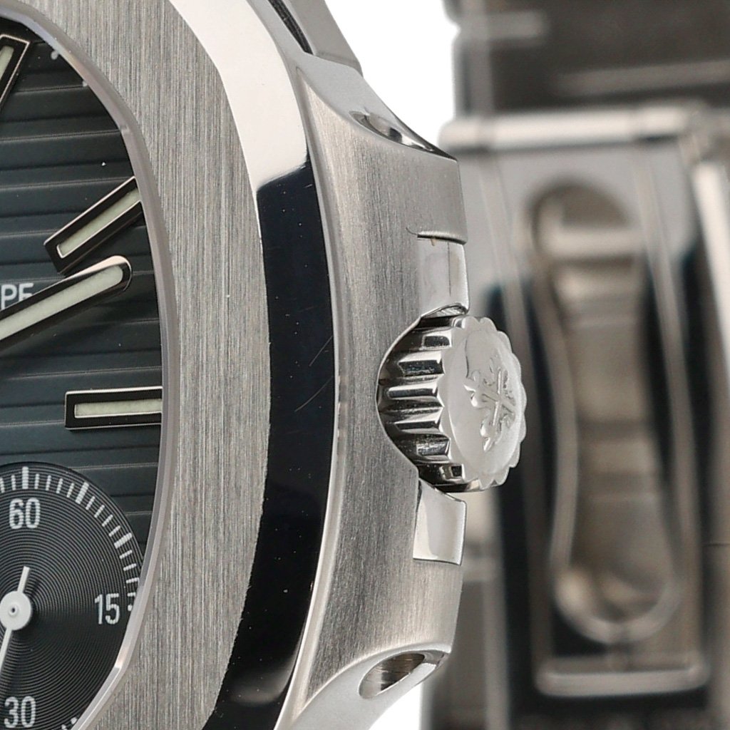 Patek Philippe Nautilus 5712/1A-001 Thumbnail 5