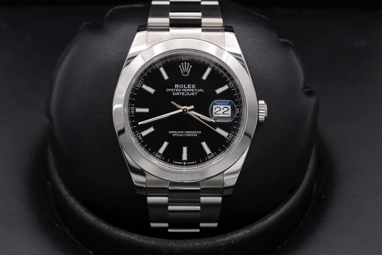 Rolex Datejust 41 126300 - Black Baton Dial & Bracelet Strap