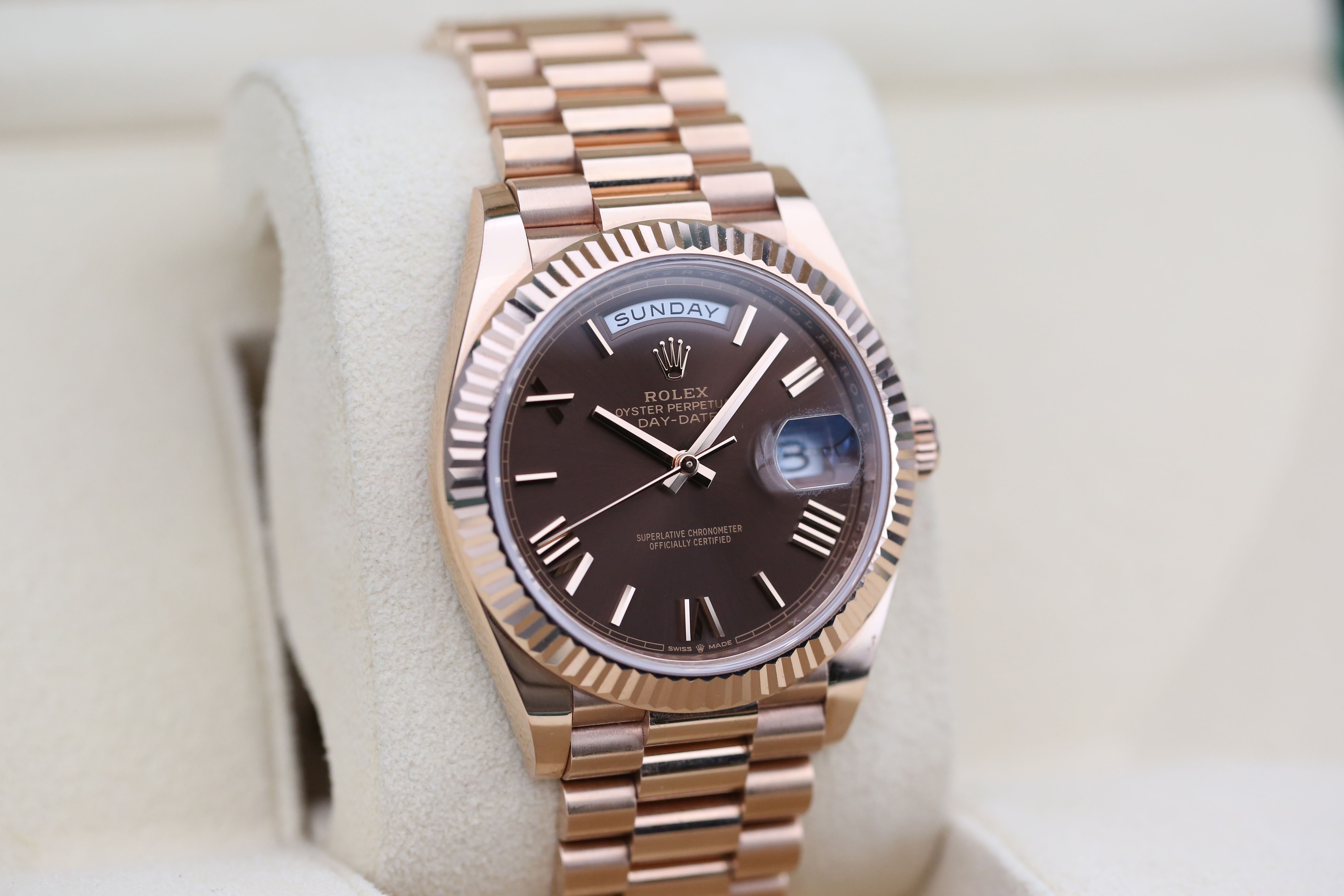 Rolex Day-Date 40 228235 Thumbnail 2