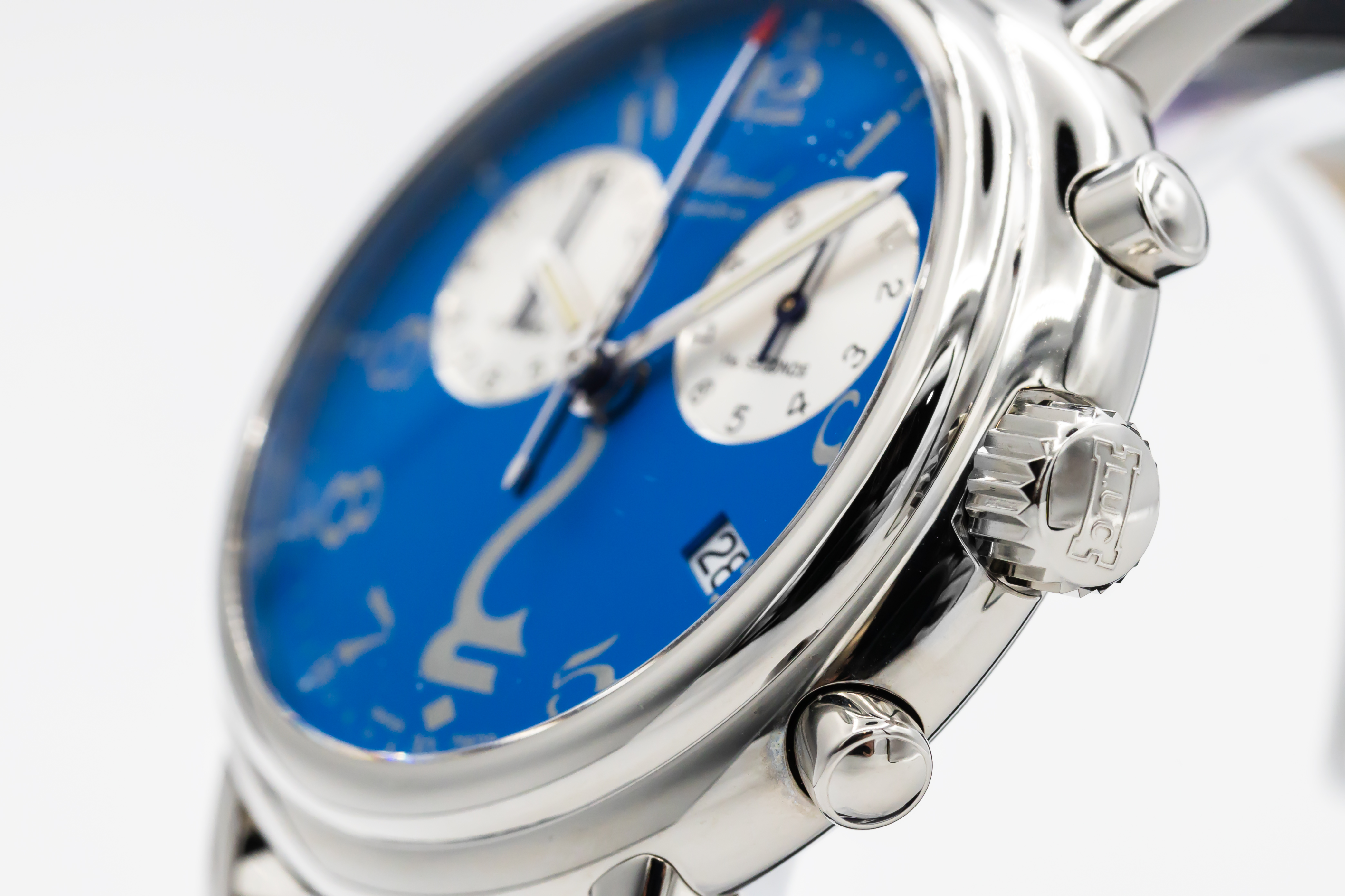 Chopard Mille Miglia 8271 Thumbnail 2