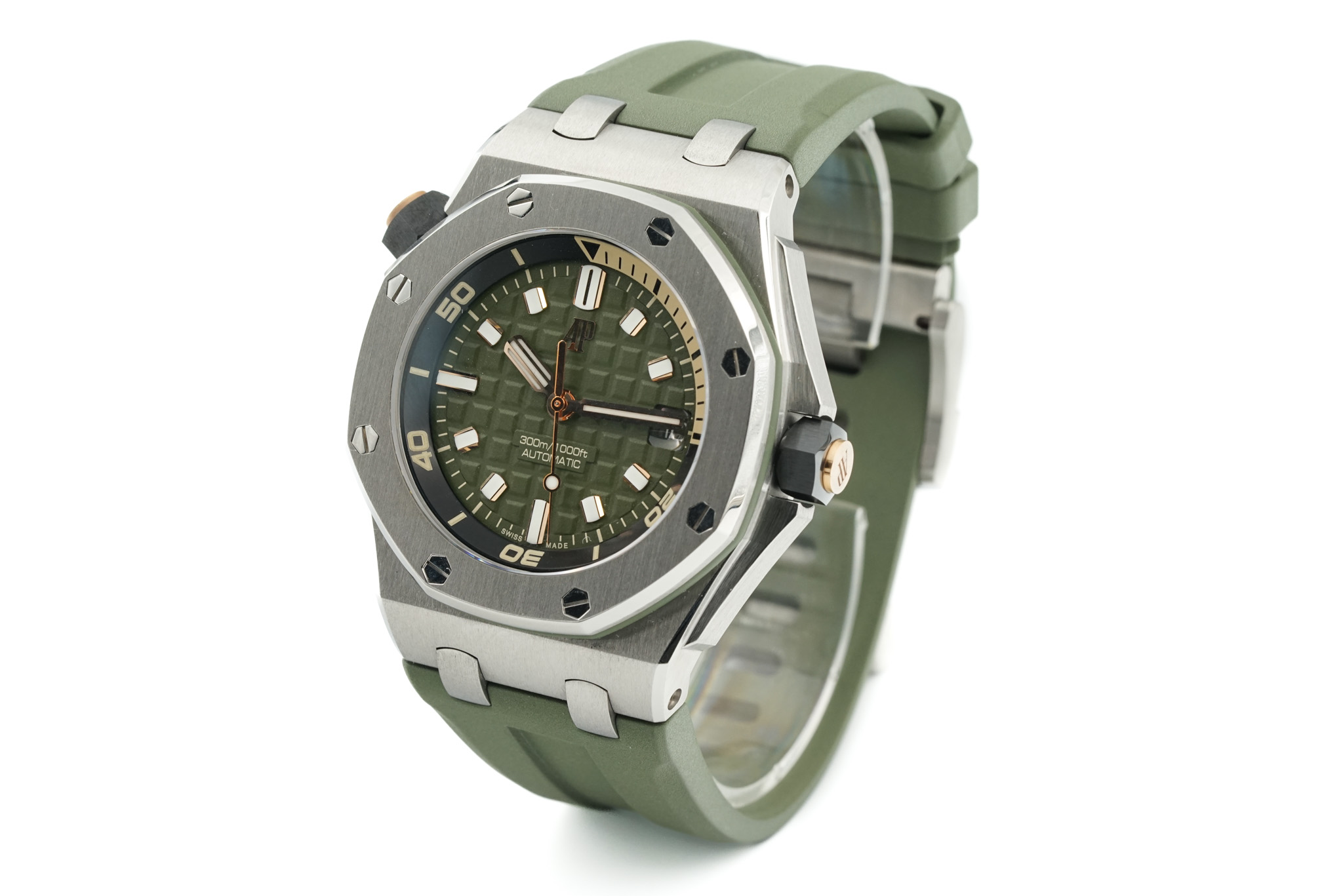 Audemars Piguet Royal Oak Offshore 15720ST.OO.A052CA.01 Thumbnail 2