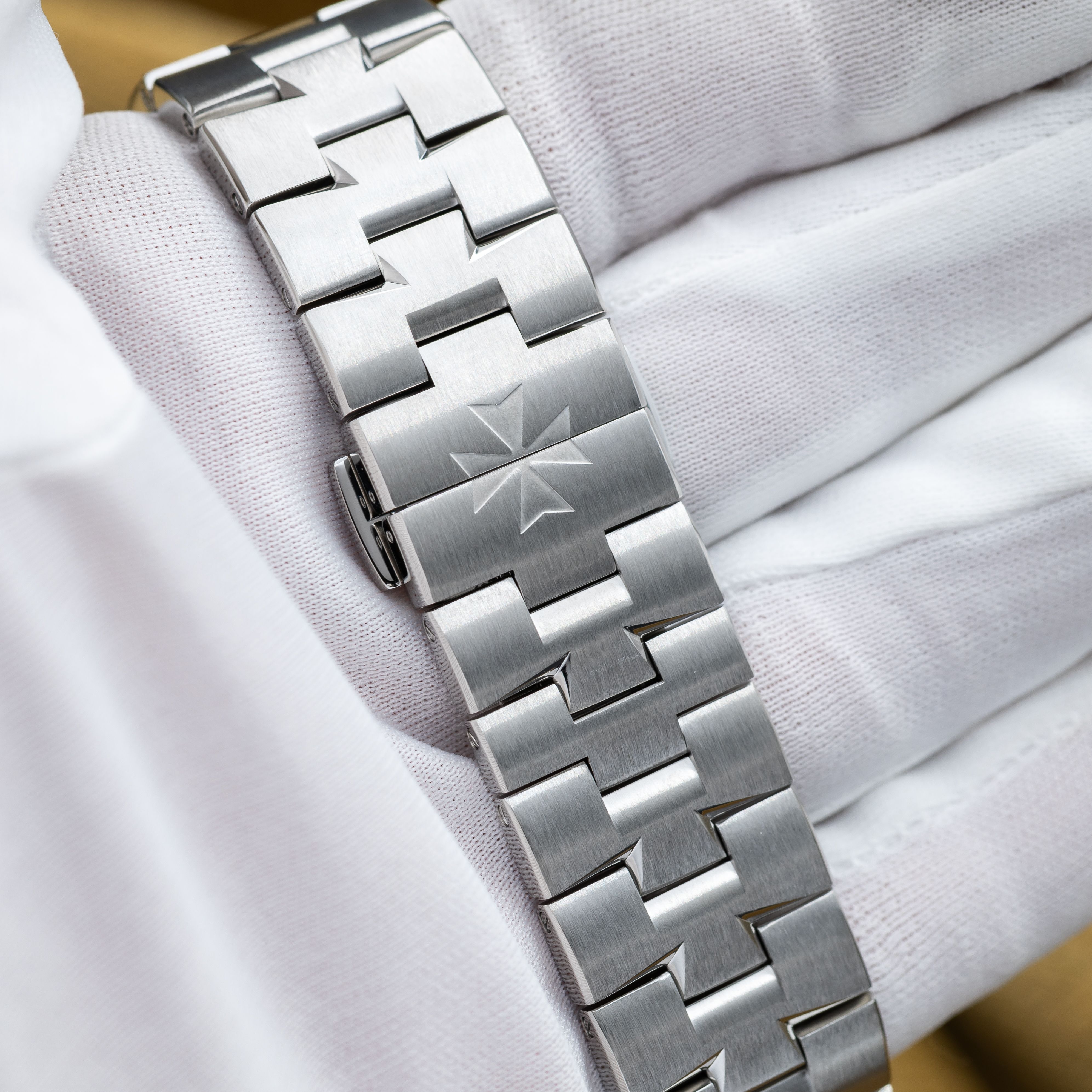 Vacheron Constantin Overseas 5500V/110A-B148 Thumbnail 3