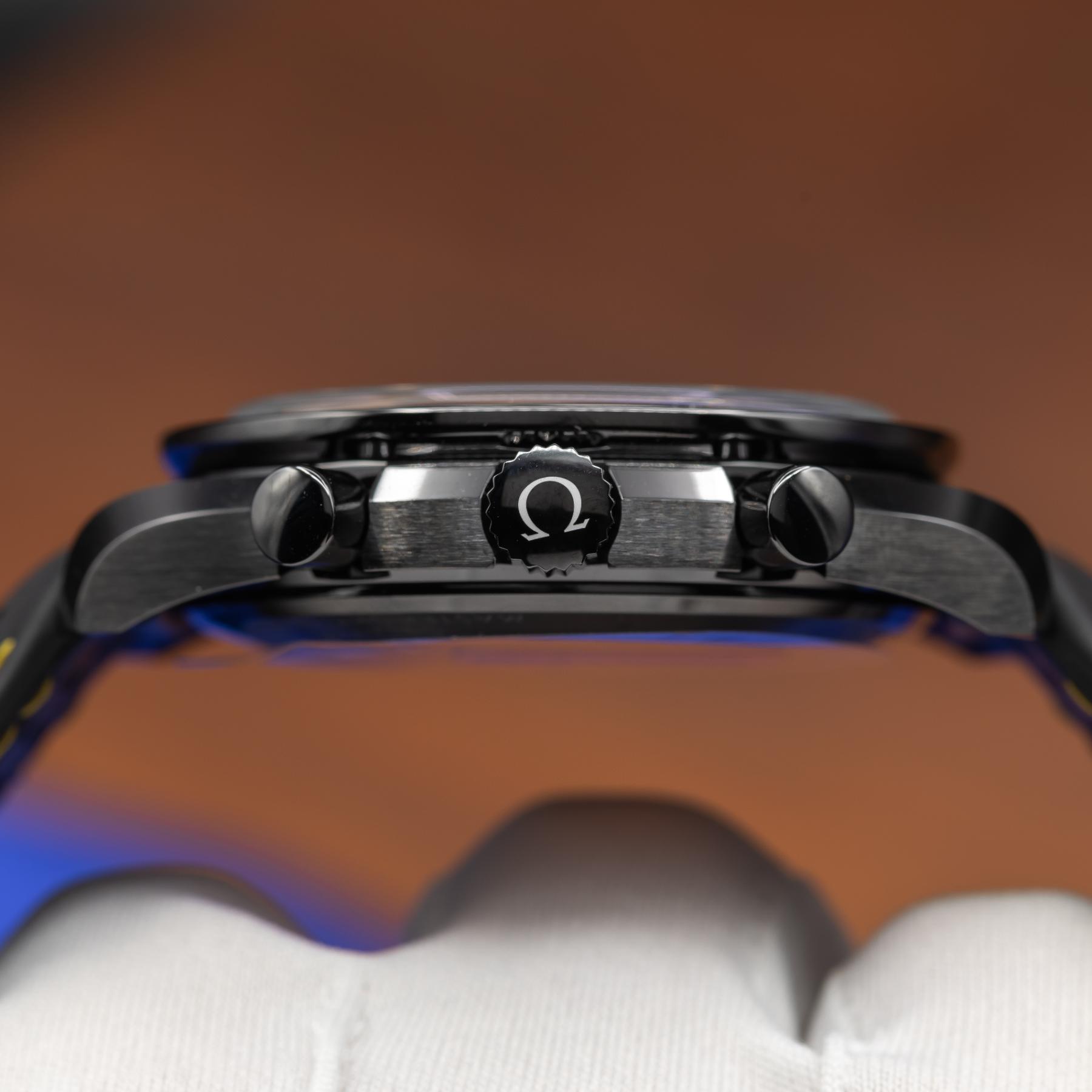 Omega Speedmaster Dark Side of the Moon 310.92.44.50.01.001 Thumbnail 2