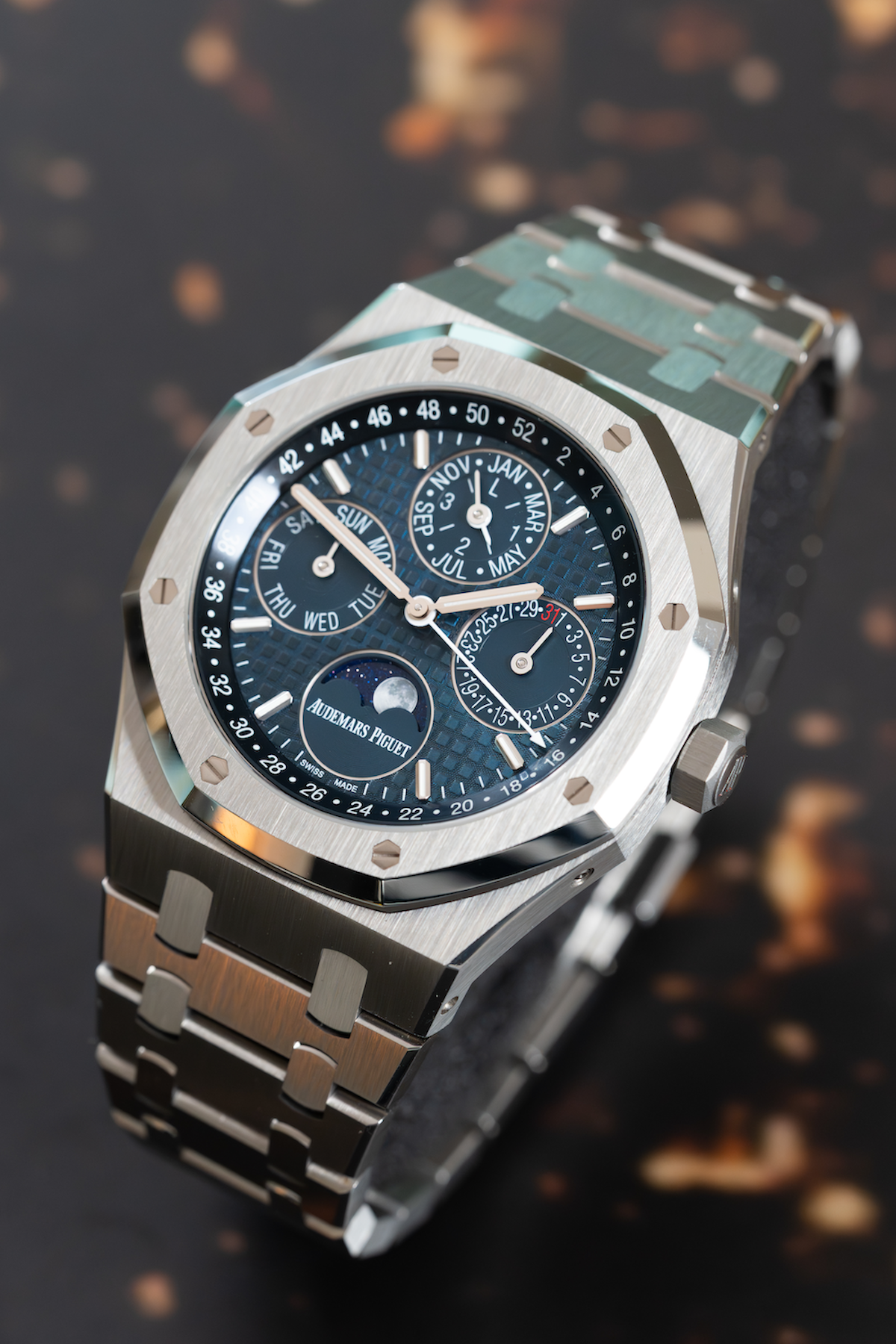 Audemars Piguet Royal Oak Perpetual Calendar 26574ST.OO.1220ST.02 Thumbnail 2