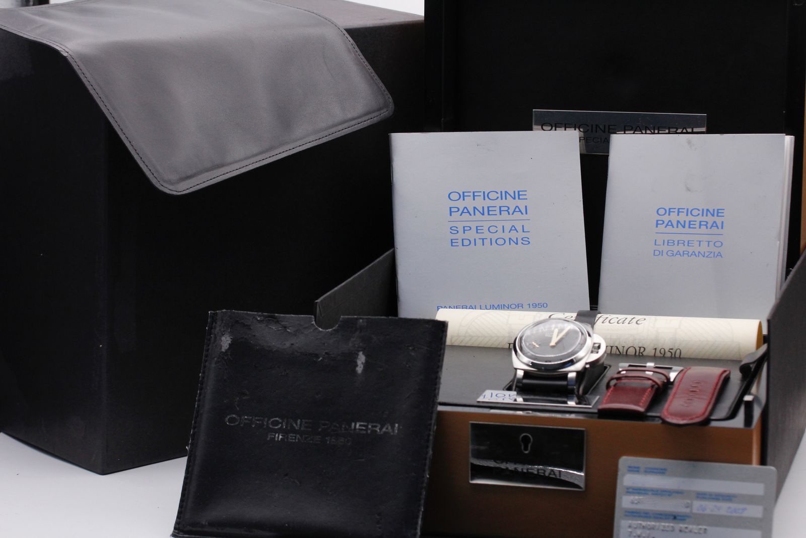 Panerai Luminor 1950 PAM00127 Thumbnail 5