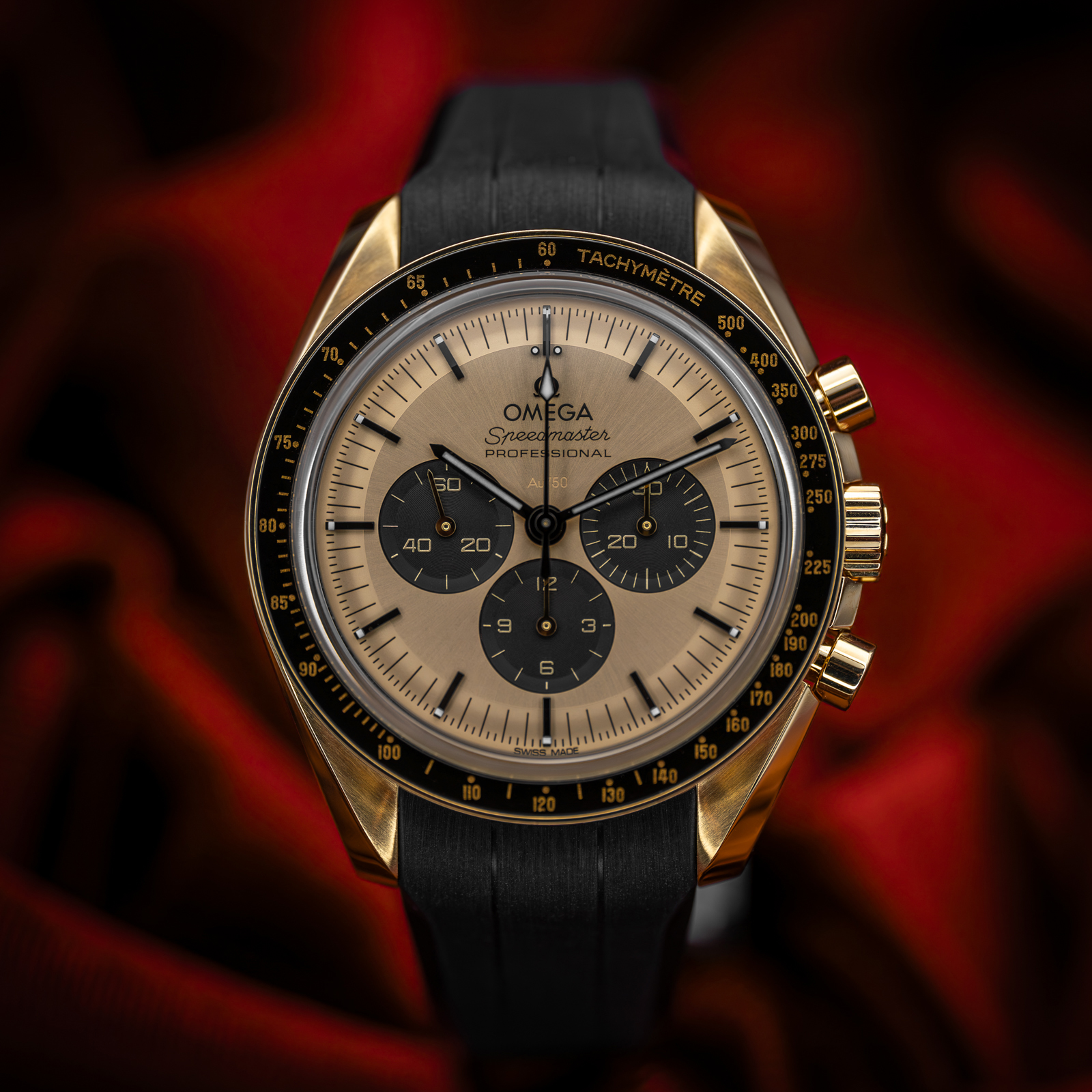 Omega Speedmaster Moonwatch 310.62.42.50.99.001 Thumbnail 1