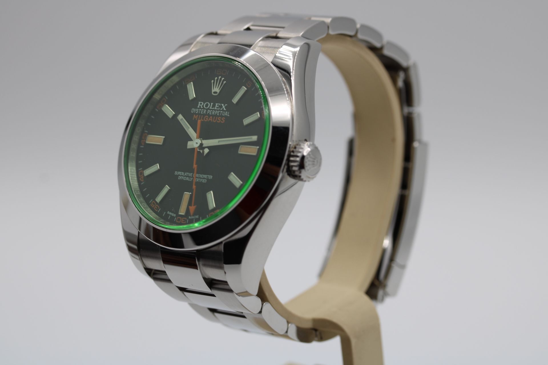 Rolex Milgauss 116400 GV Thumbnail 2