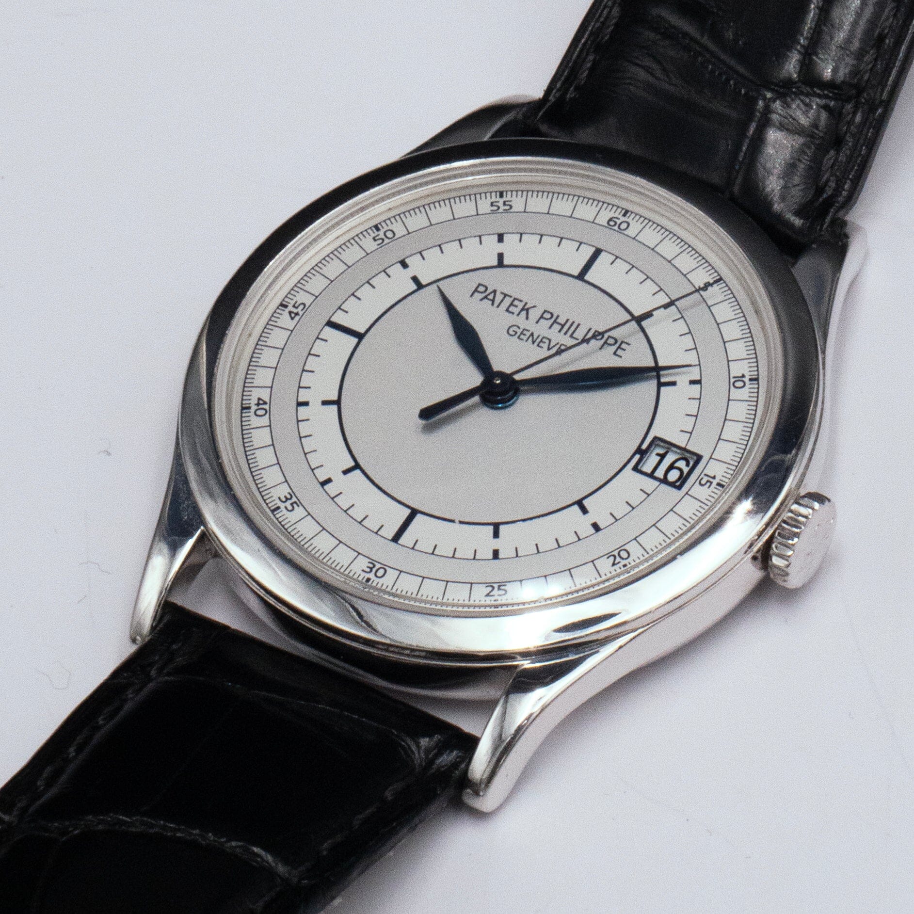 Patek Philippe Calatrava 5296G-001 Thumbnail 4