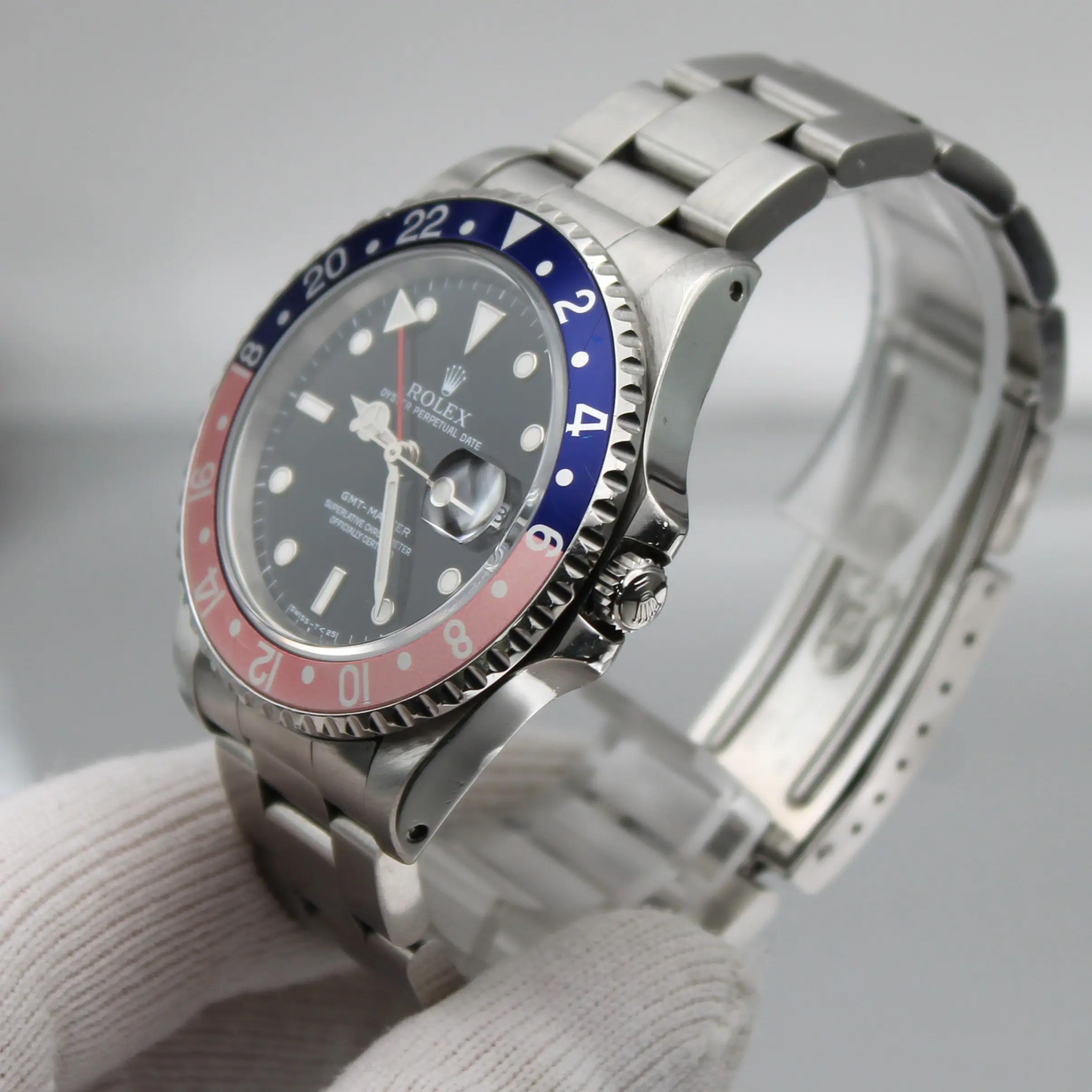 Rolex GMT Master 16700 Thumbnail 2
