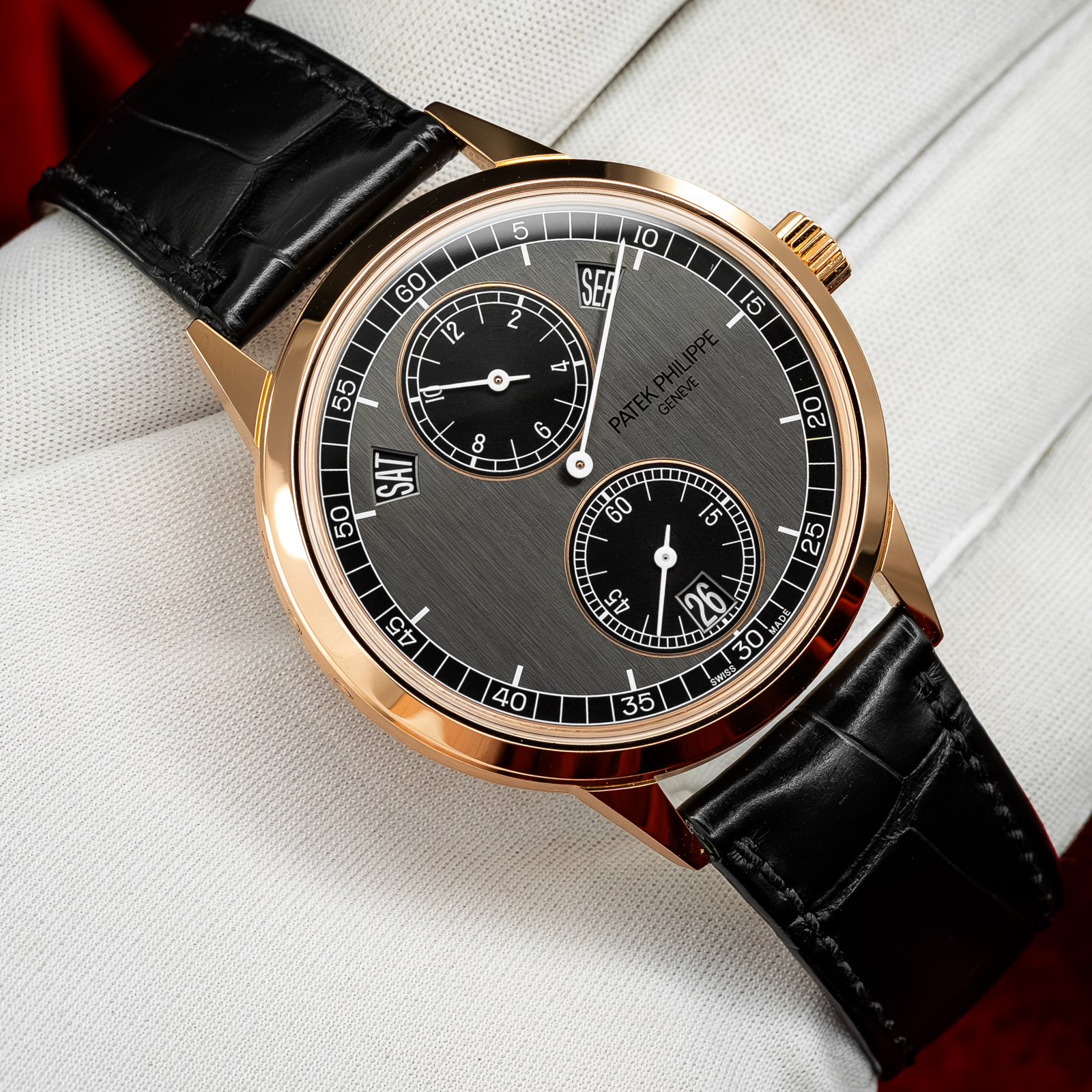 Patek Philippe Complications 5235/50R-001 Thumbnail 5