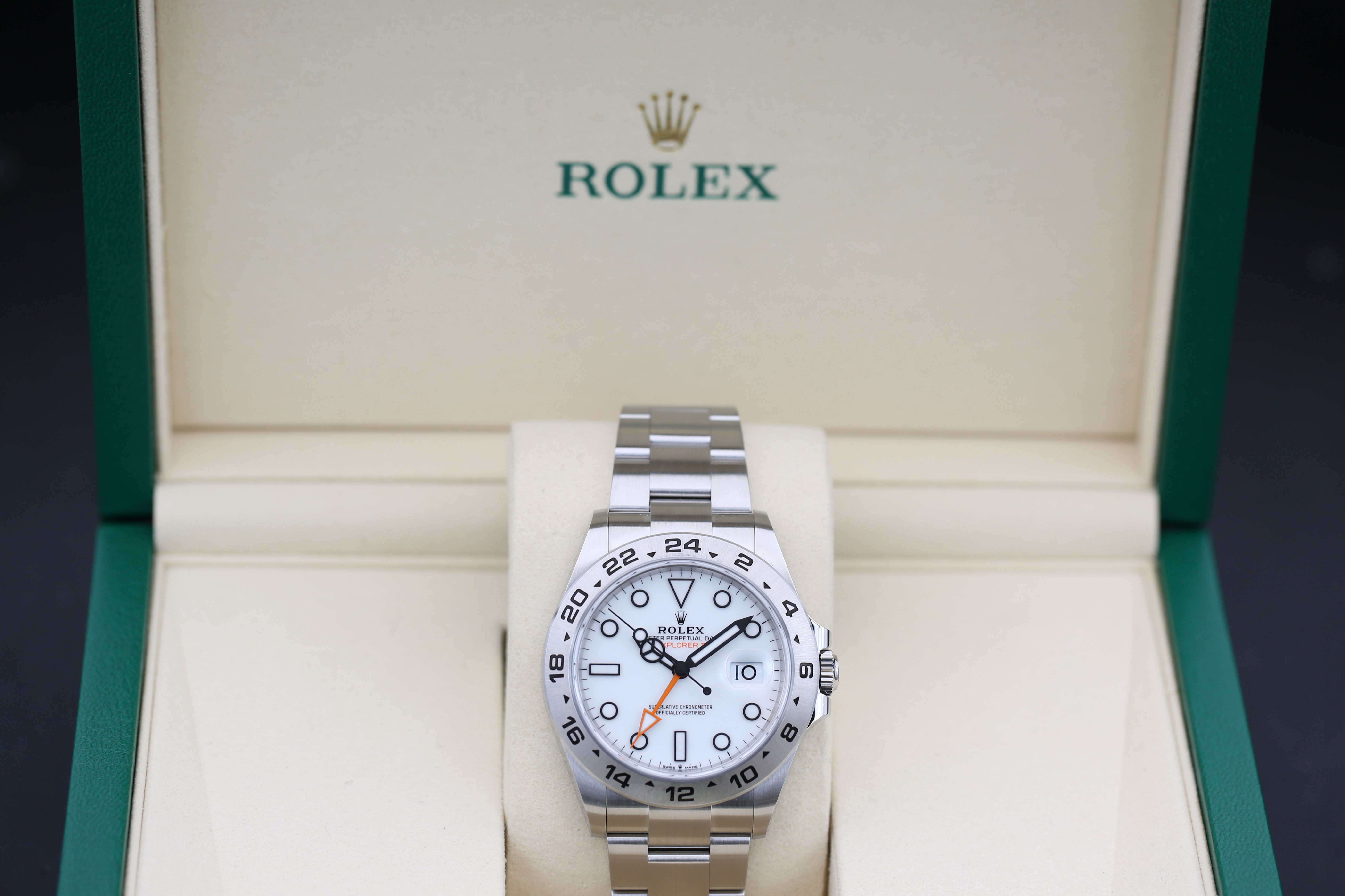 Rolex Explorer II 226570 Thumbnail 4